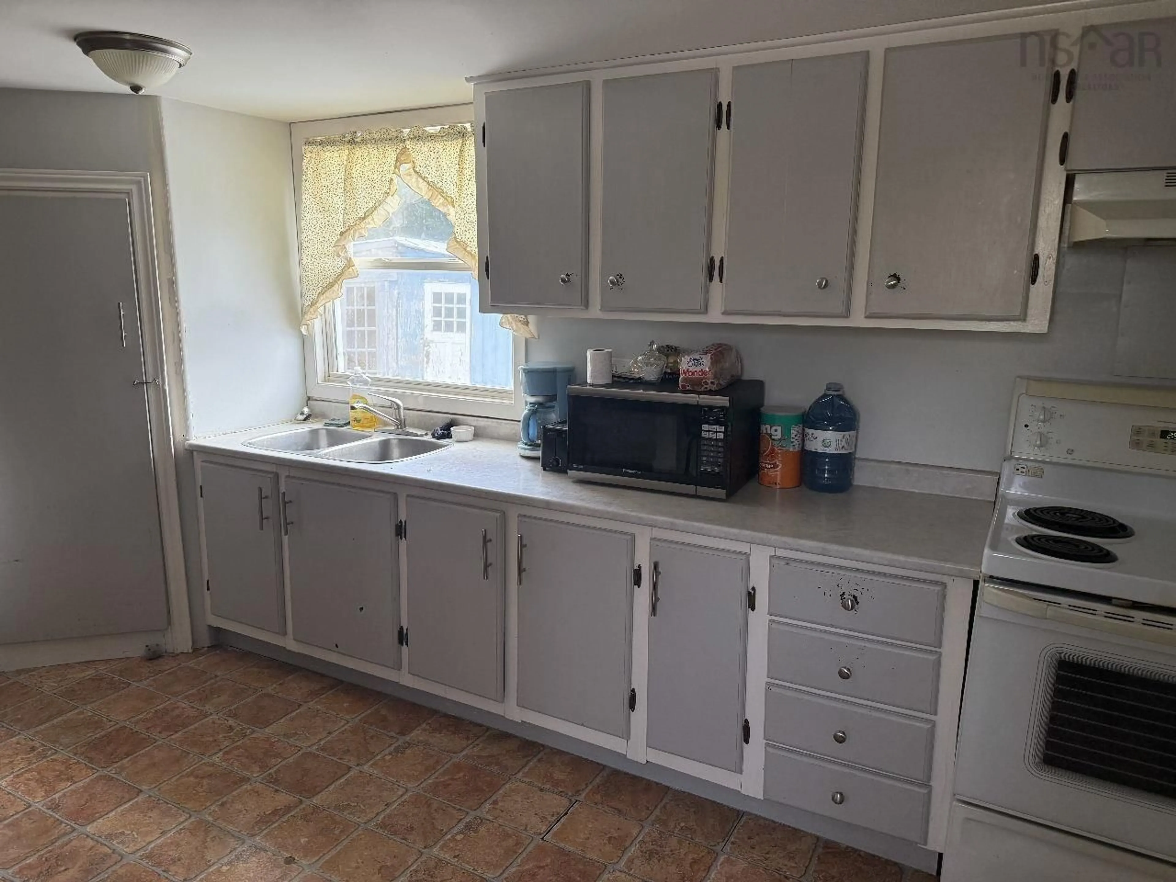 Standard kitchen, unknown for 1613 2 Hwy, Milford Nova Scotia B0N 1Y0