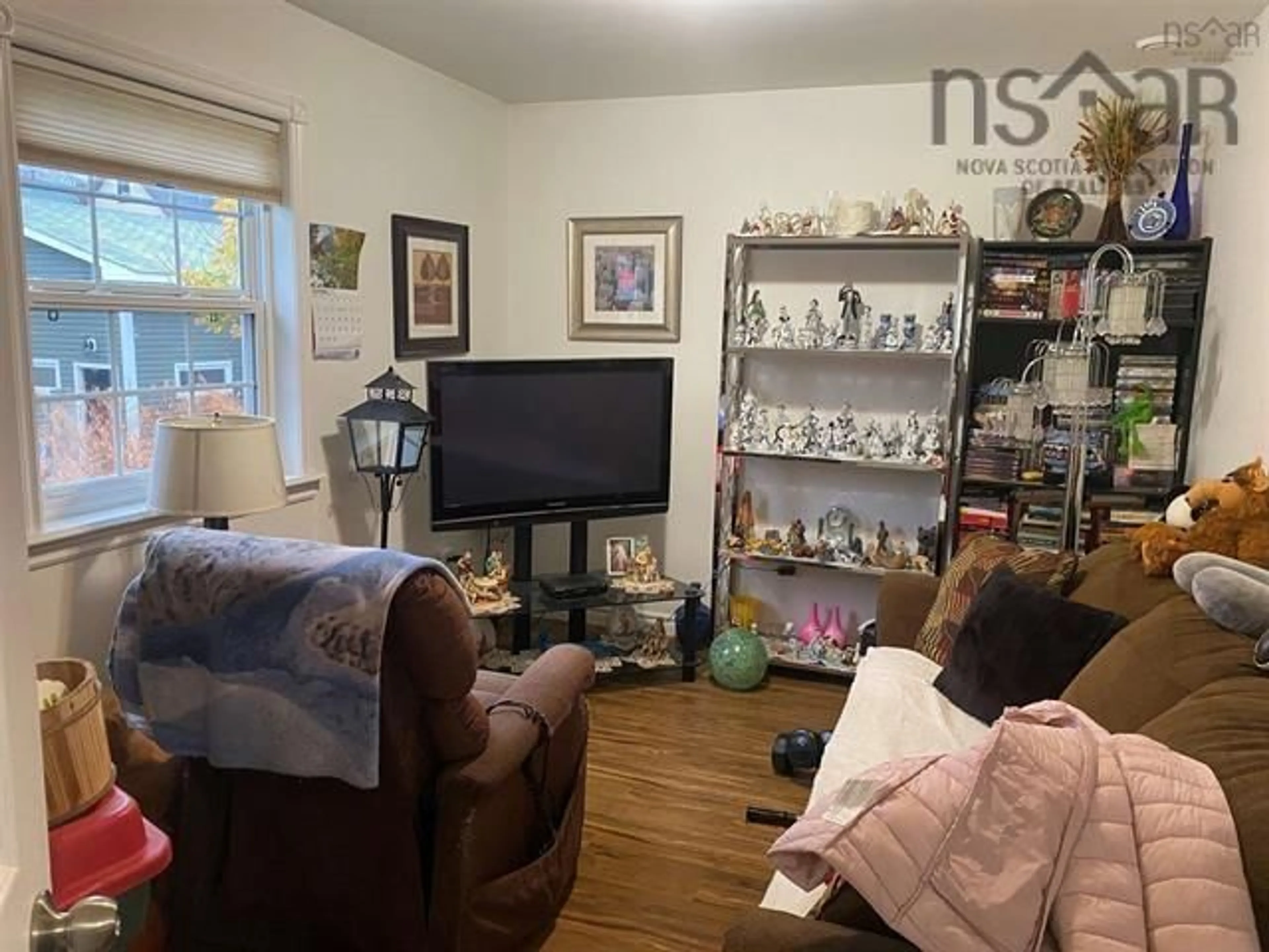 A pic of a room for 272/274 York Street, Glace Bay Nova Scotia B1A 2M3