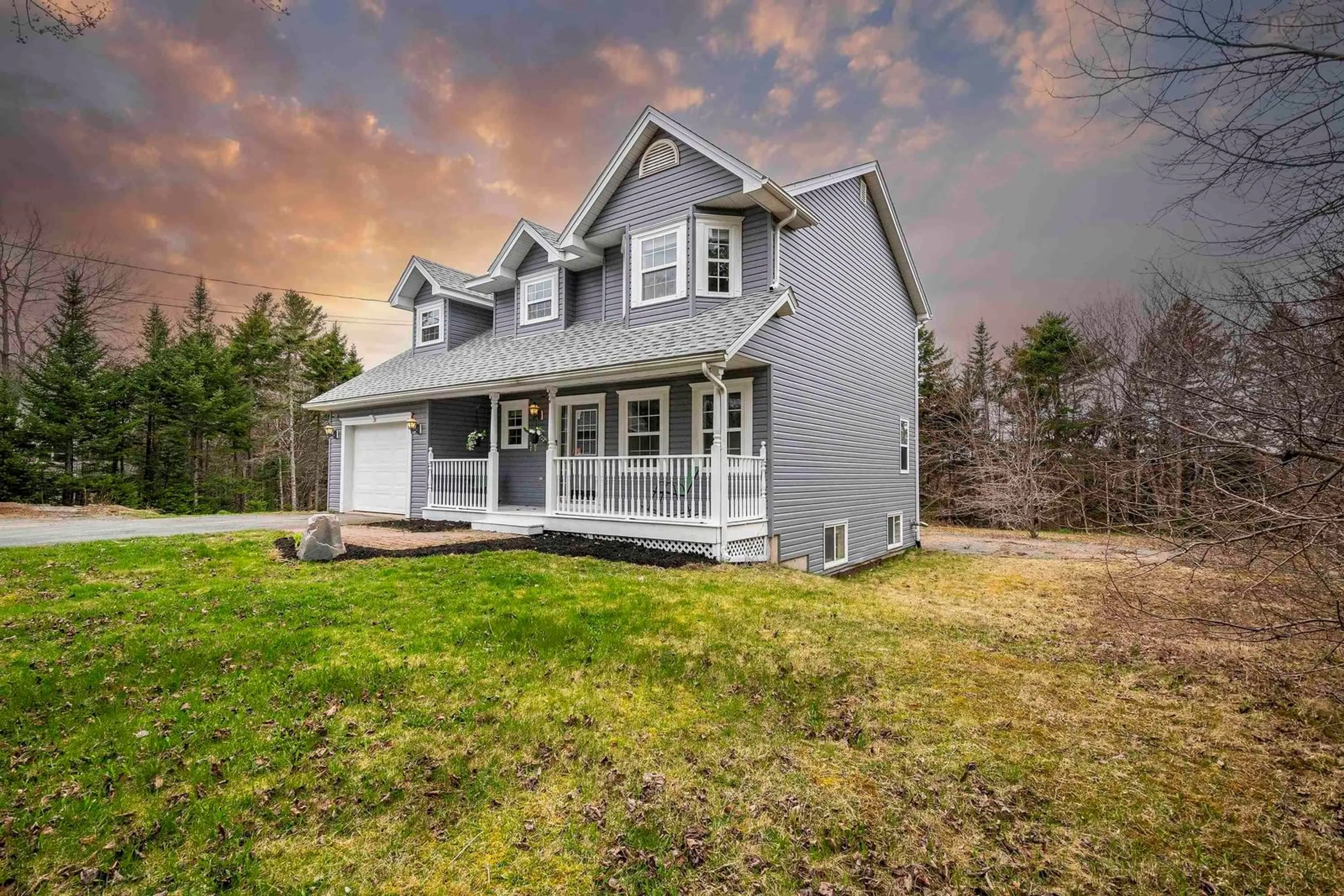 Home with vinyl exterior material, unknown for 192 Gleneagles Dr, Hammonds Plains Nova Scotia B4B 1V8