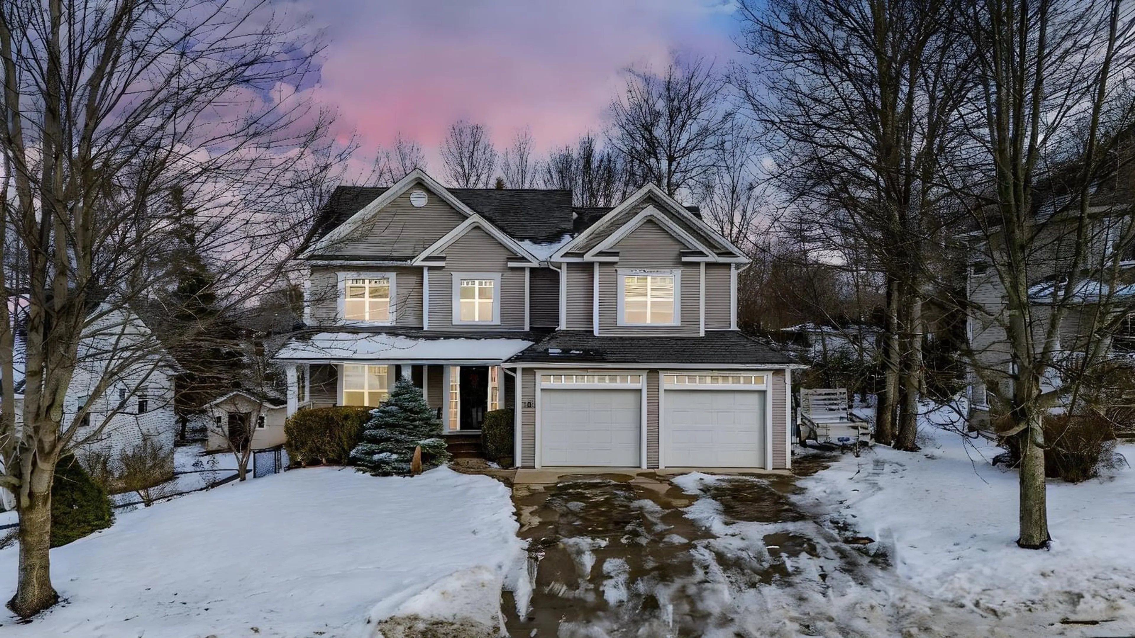 A pic from outside/outdoor area/front of a property/back of a property/a pic from drone, street for 38 Dalhousie Ave, Kentville Nova Scotia B4N 5E5