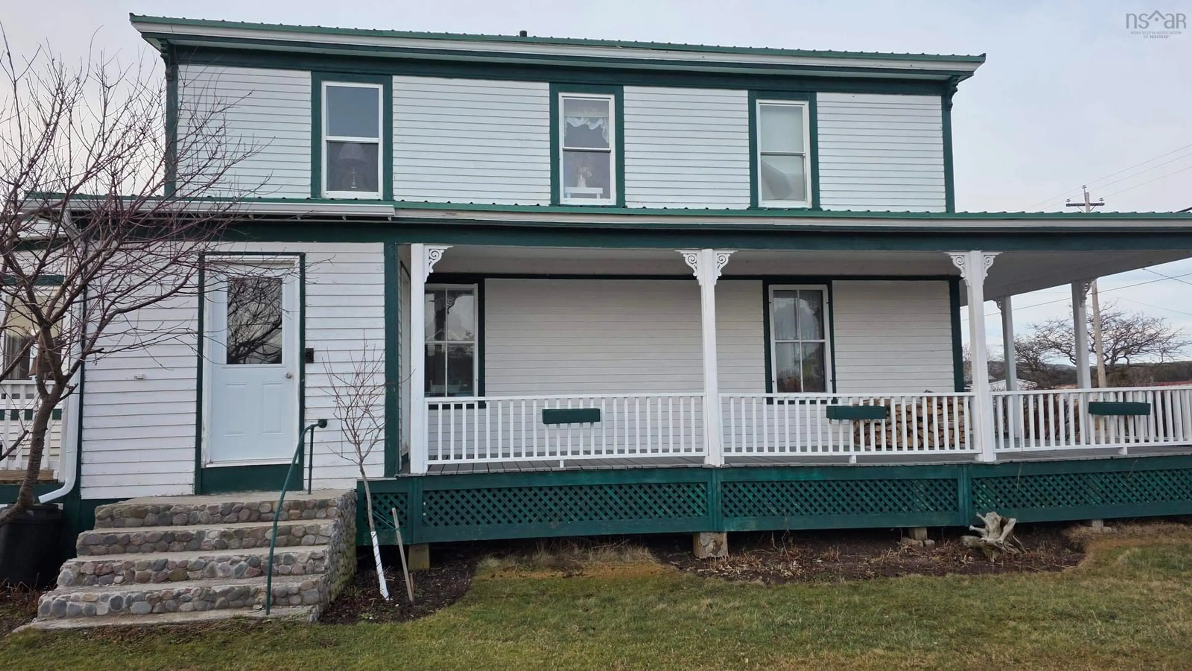 Home with vinyl exterior material, building for 3702 209 Hwy, Advocate Harbour Nova Scotia B0M 1A0