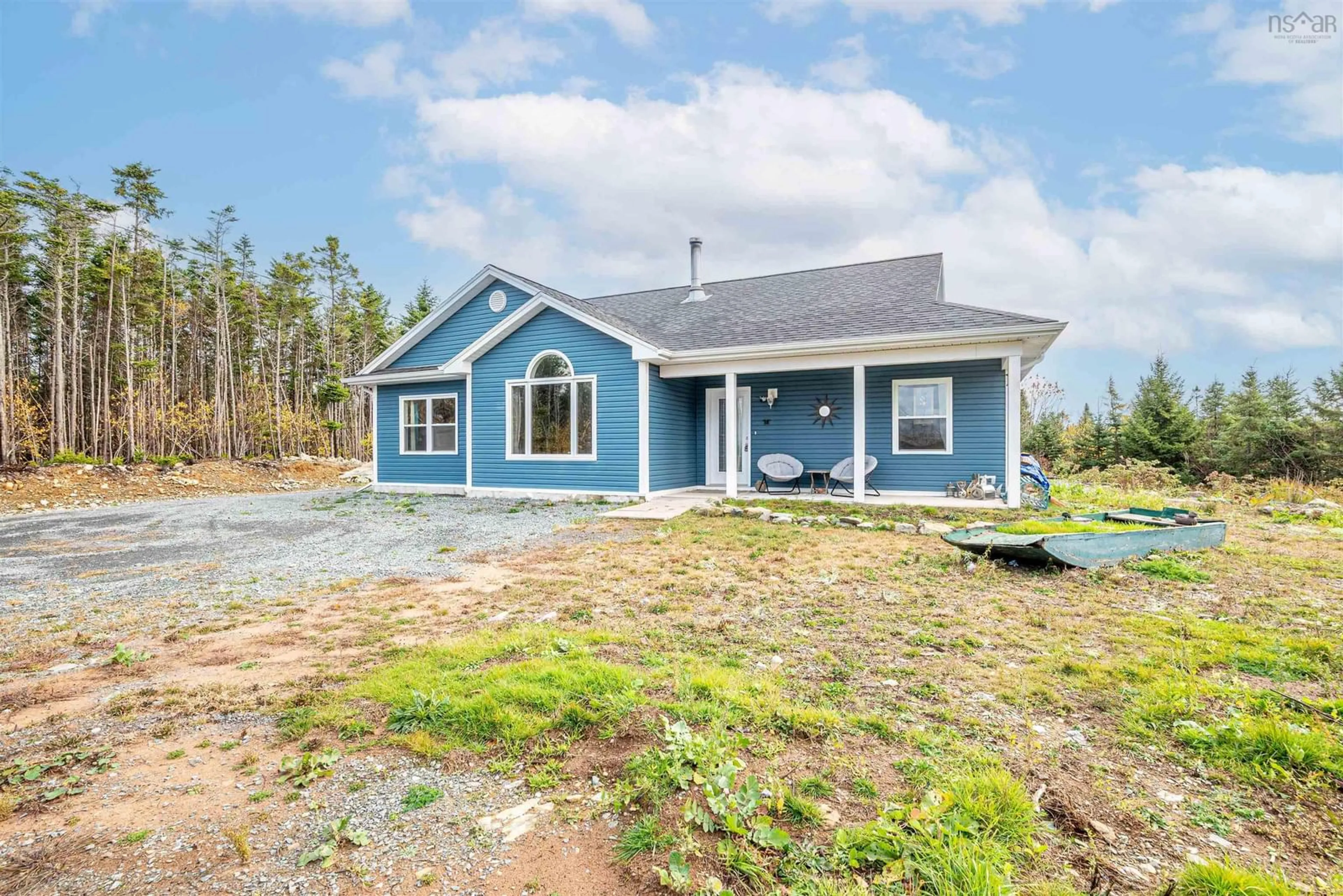 Home with vinyl exterior material, water/lake/river/ocean view for 281 Heselton Dr, Ostrea Lake Nova Scotia B0J 2L0