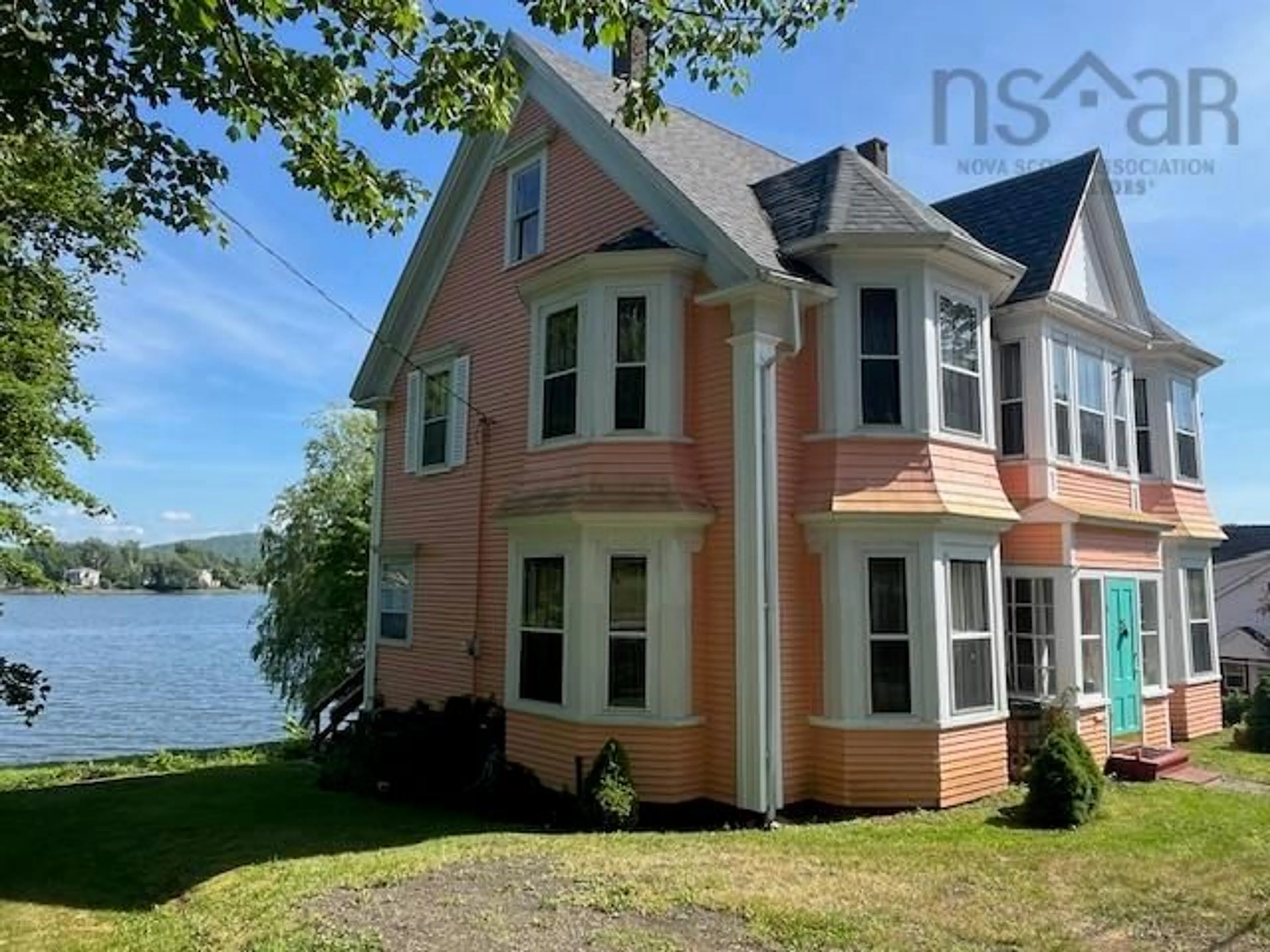 Home with vinyl exterior material, water/lake/river/ocean view for 5404 Granville Rd, Granville Ferry Nova Scotia B0S 1A0