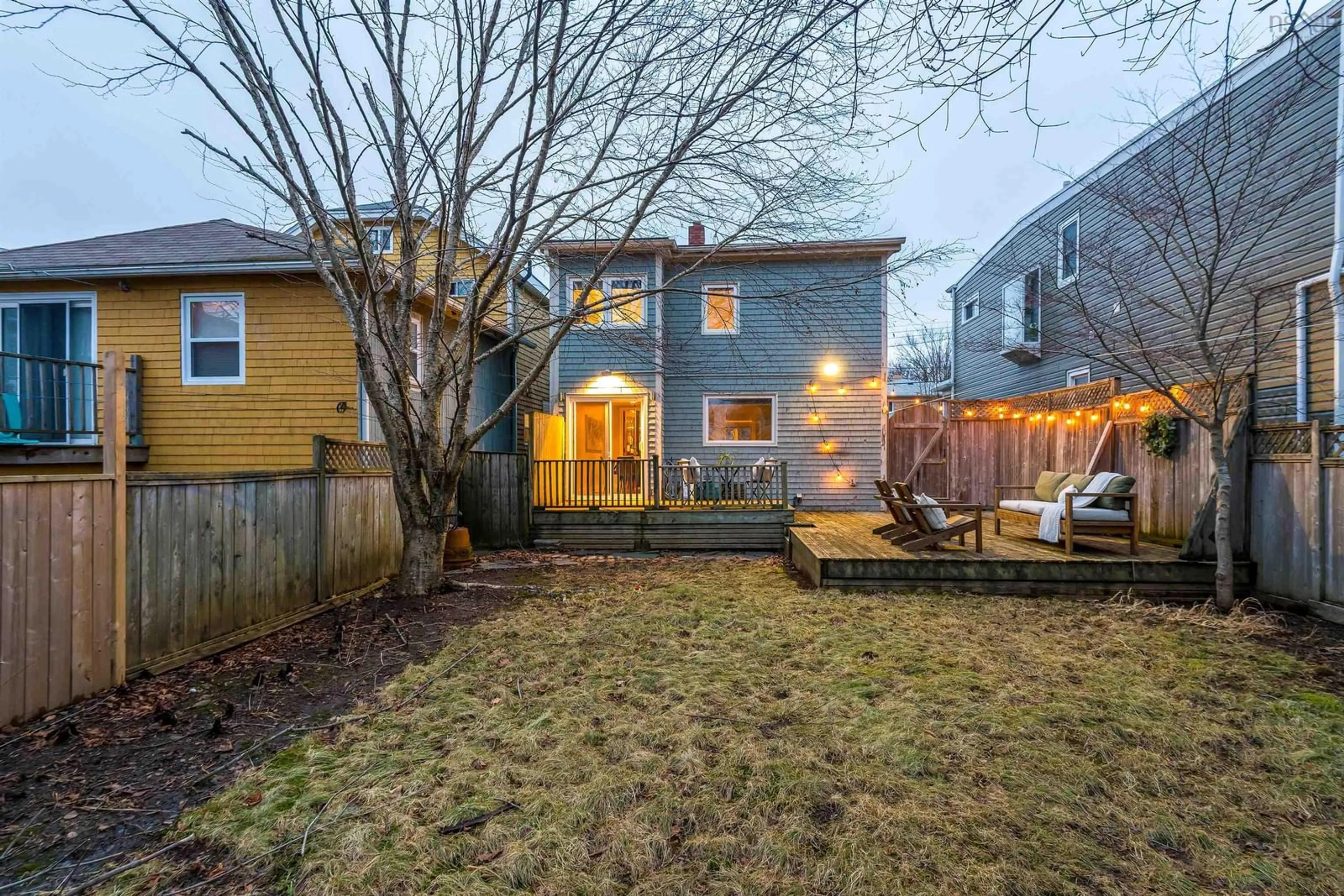 Patio, street for 6490 London St, Halifax Nova Scotia B3L 1X4