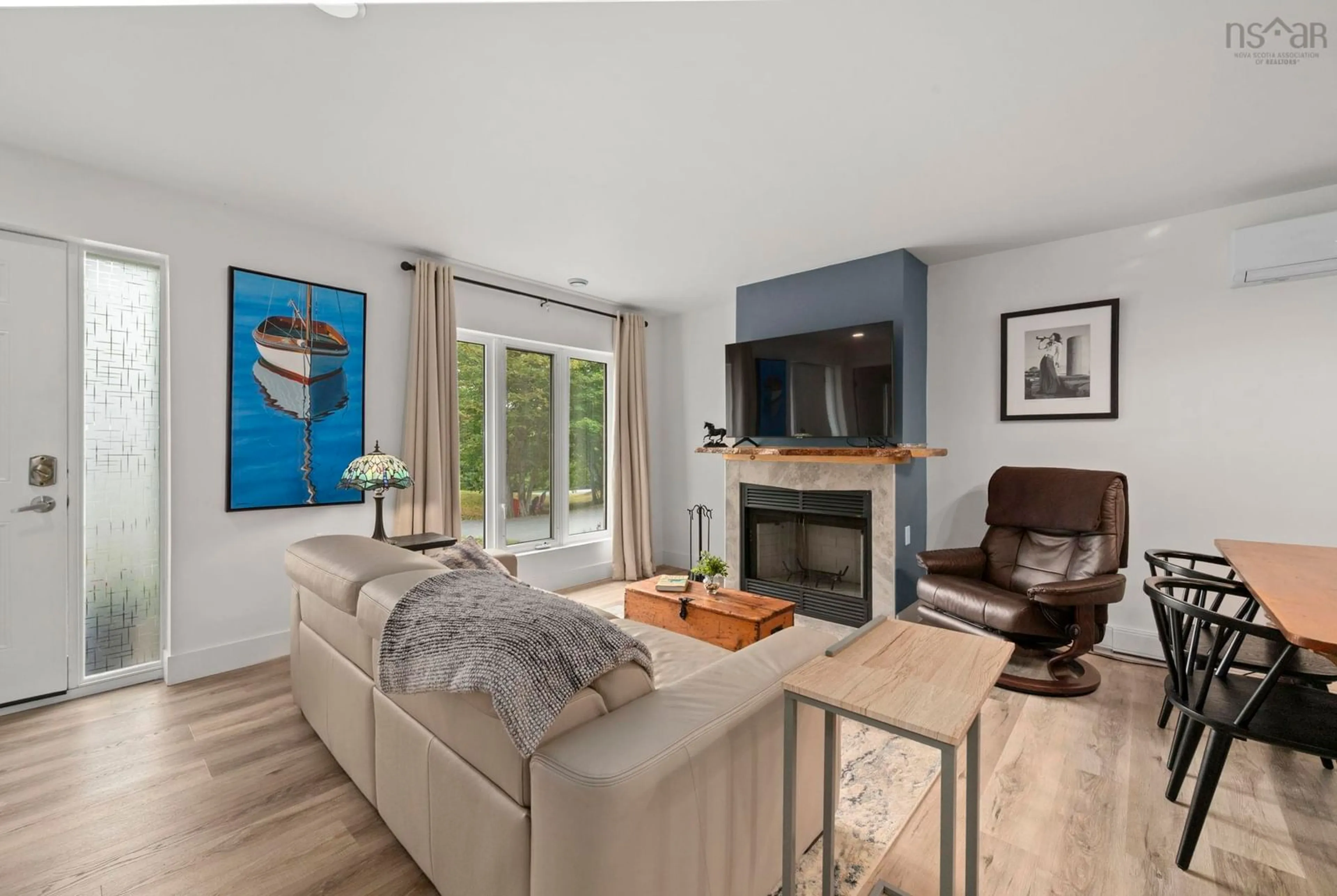 Living room with furniture, unknown for 31-33 Birch Grove, Upper Tantallon Nova Scotia B3Z 1L1