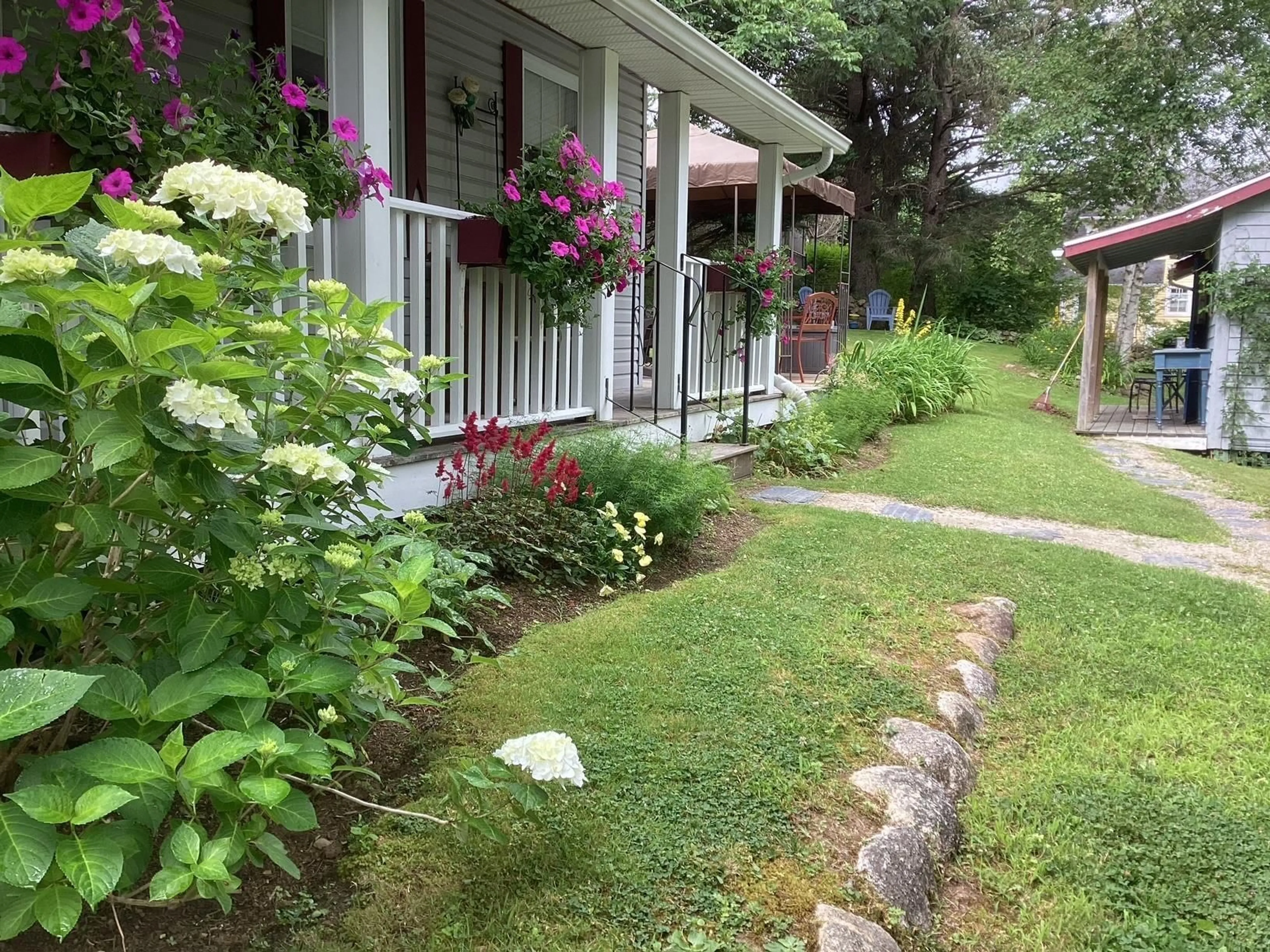 Patio, street for 181 Central St, Chester Nova Scotia B0J 1J0