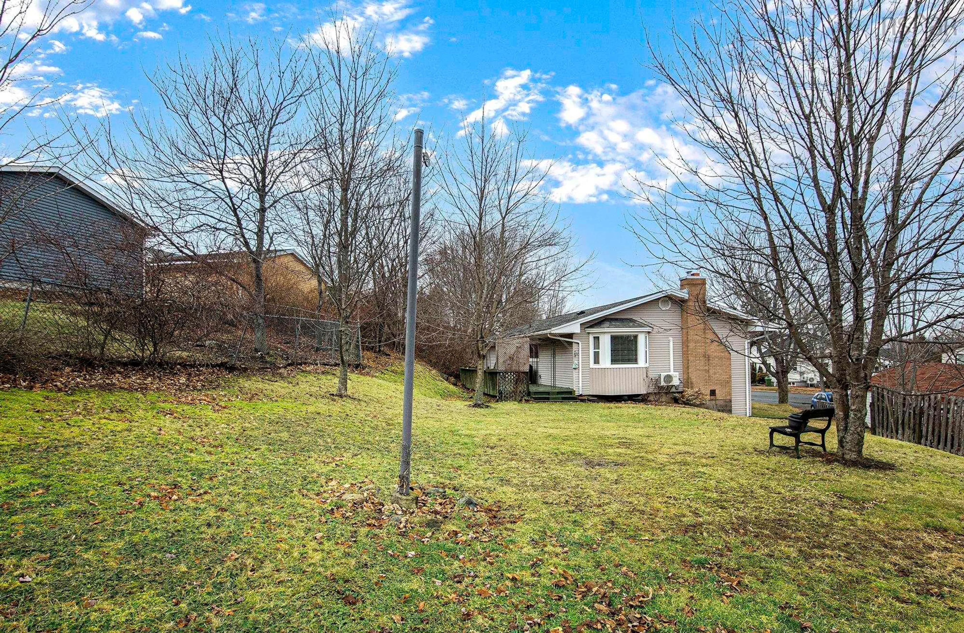 Unknown for 4 Harris Rd, Dartmouth Nova Scotia B2Y 3J3