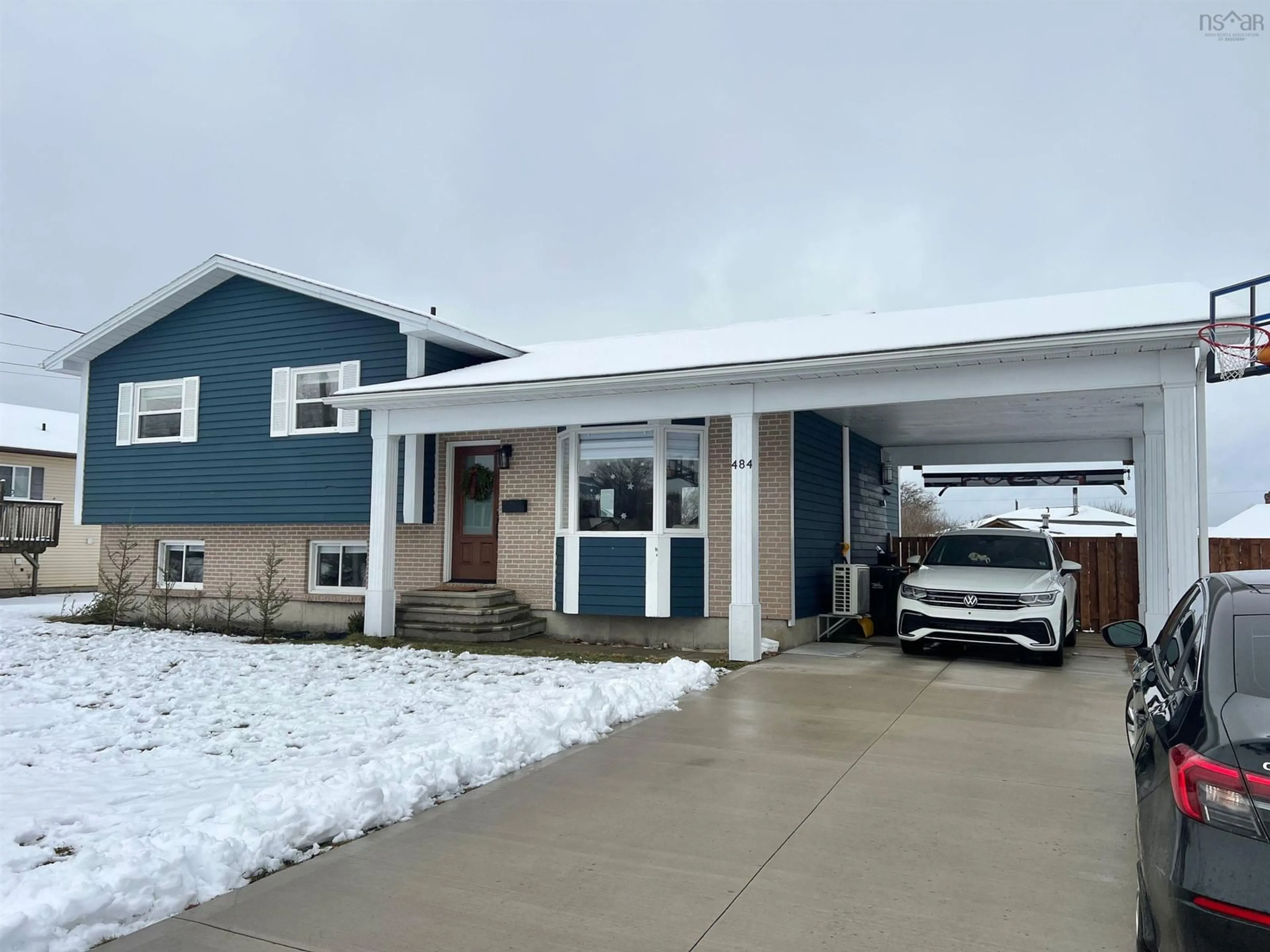 Home with vinyl exterior material, unknown for 484 Brunswick St, Yarmouth Nova Scotia B5A 4S1