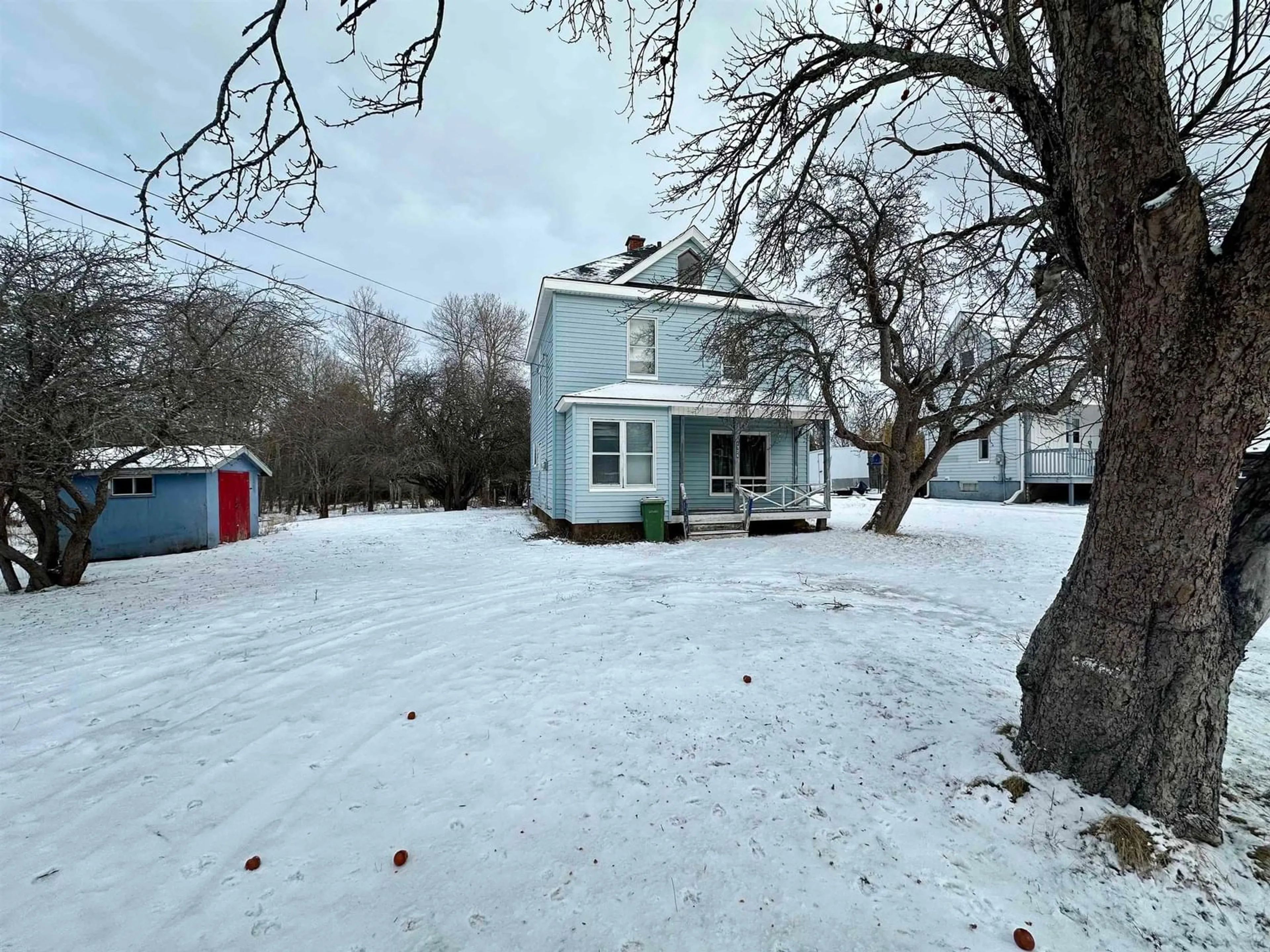A pic from outside/outdoor area/front of a property/back of a property/a pic from drone, building for 1726 Acadia Ave, Westville Nova Scotia B0K 2A0