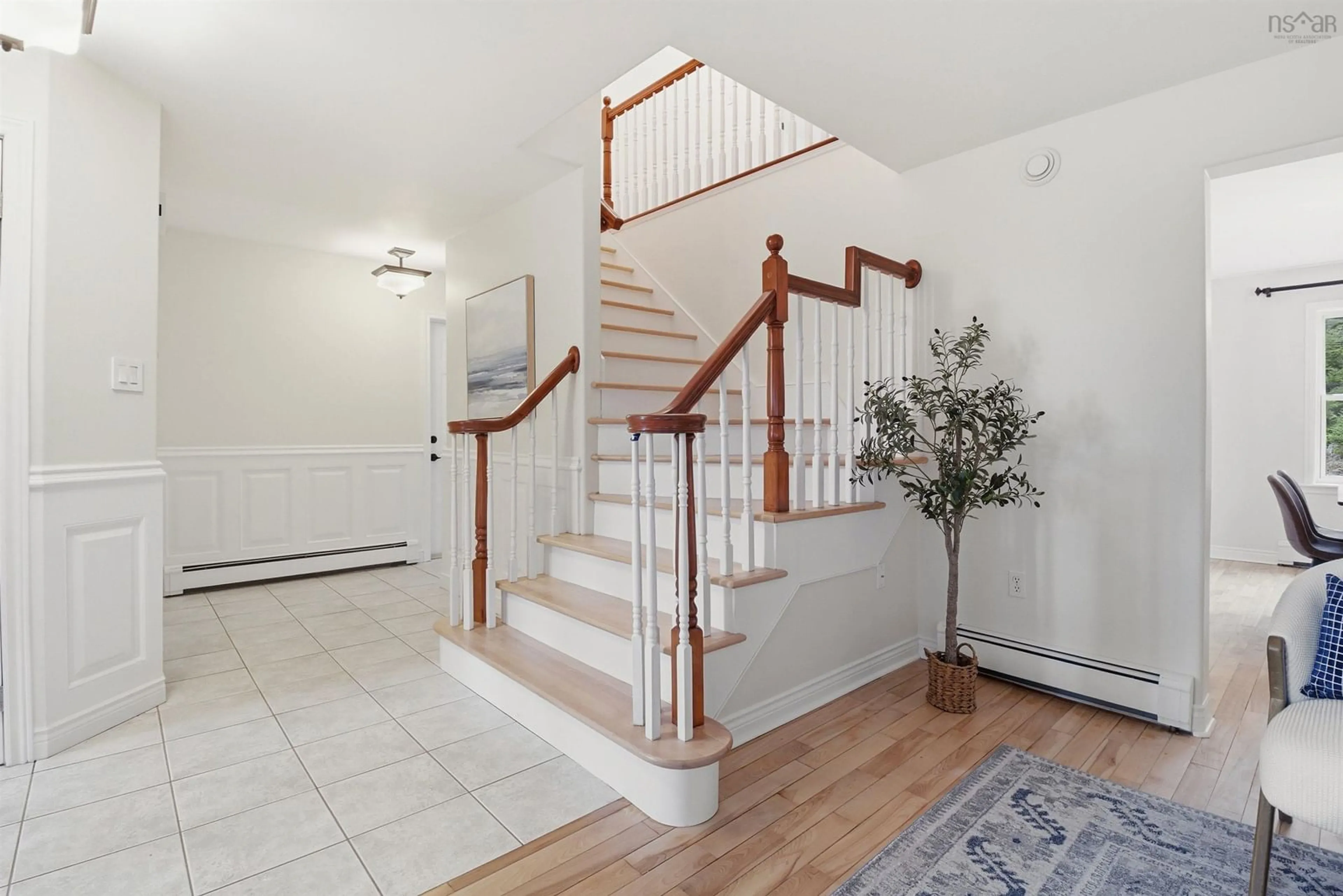 Indoor foyer for 66 Virginia Dr, Kingswood Nova Scotia B4B 1S5