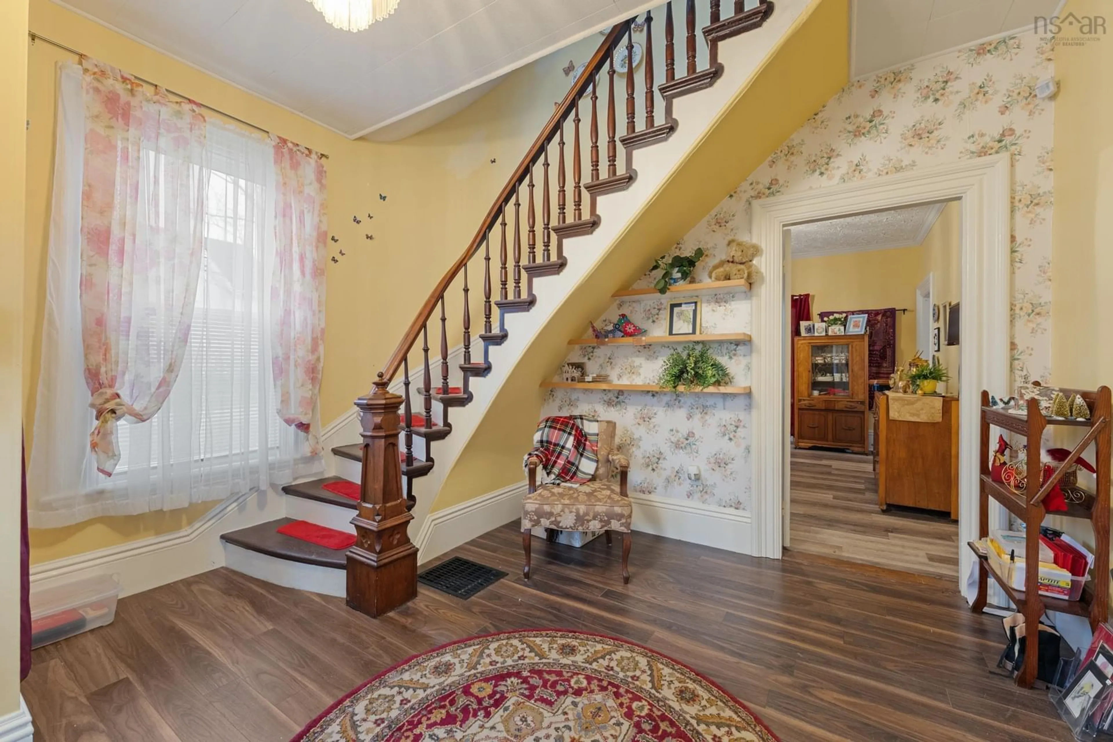 Unknown for 45 Alma St, Yarmouth Nova Scotia B5A 3G7