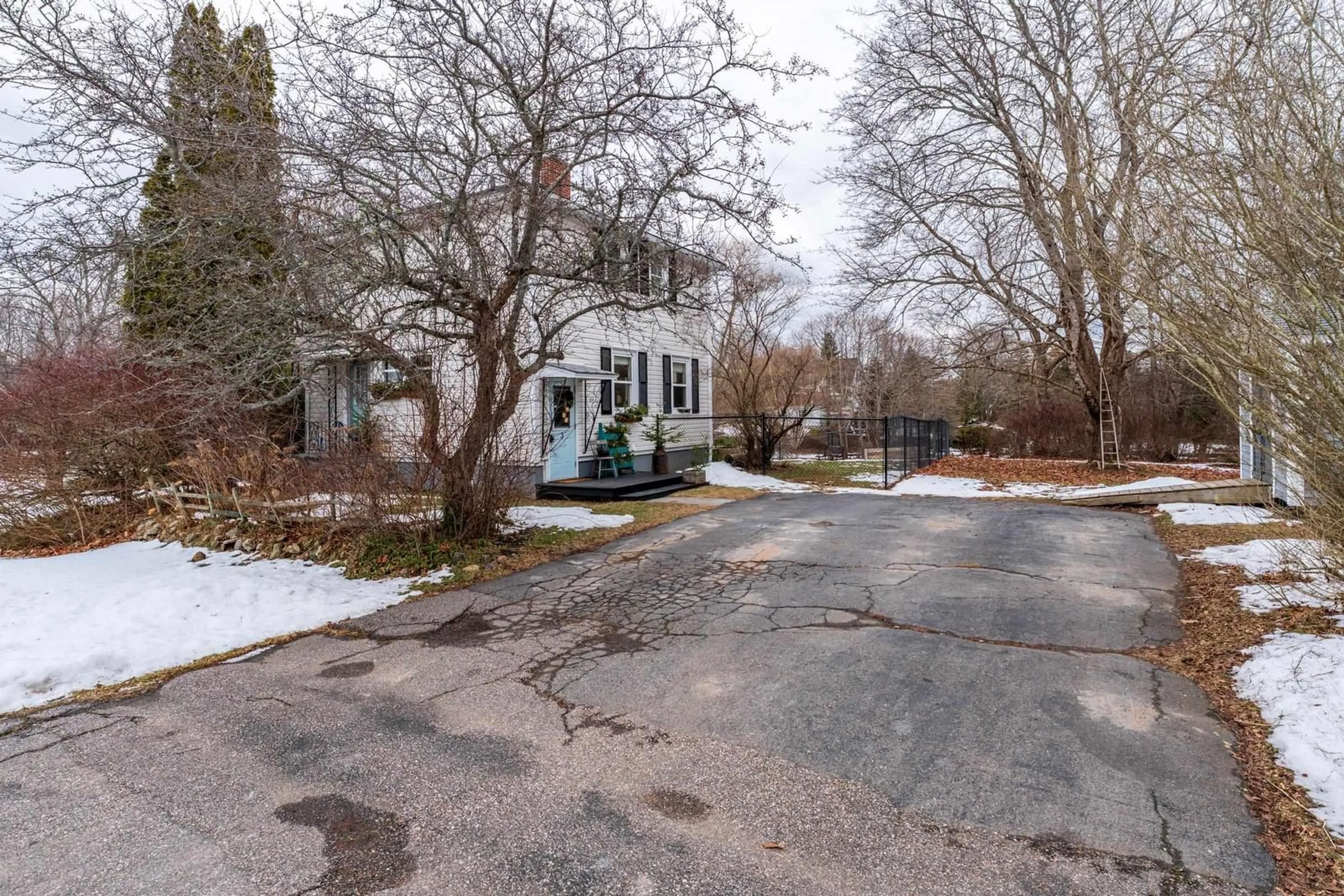 A pic from outside/outdoor area/front of a property/back of a property/a pic from drone, street for 3 Reagh Ave, Middleton Nova Scotia B0S 1P0