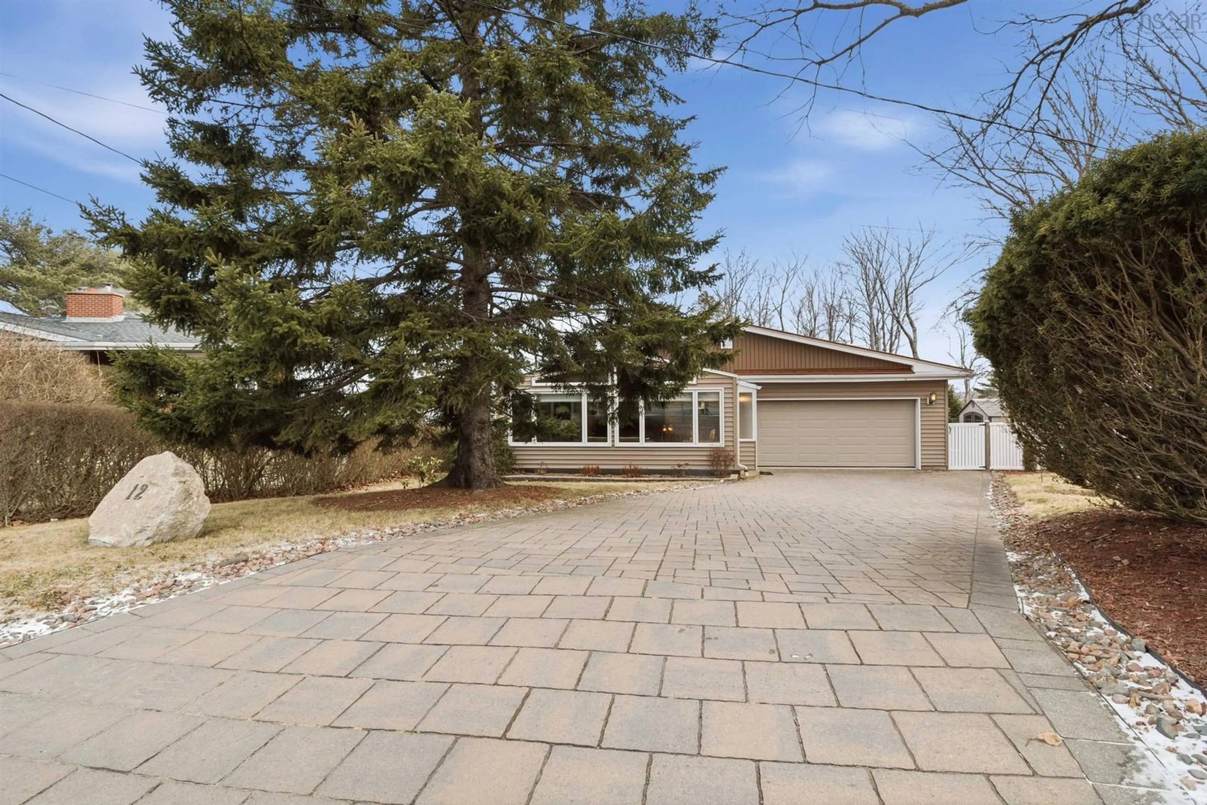 A pic from outside/outdoor area/front of a property/back of a property/a pic from drone, street for 12 Canary Cres, Halifax Nova Scotia B3M 1R1