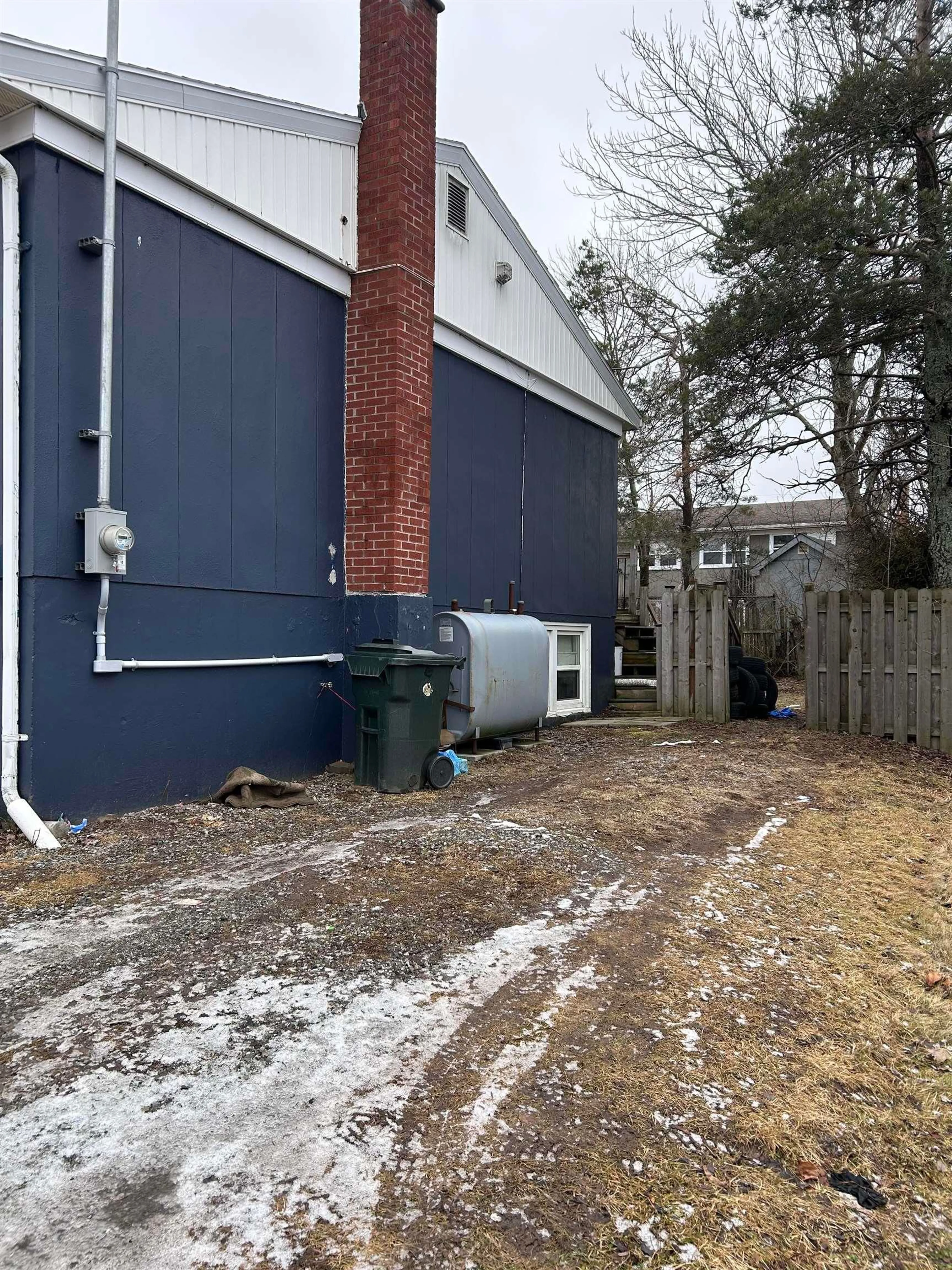 Unknown for 816 Upper Prince St, Sydney Nova Scotia B1P 5N7