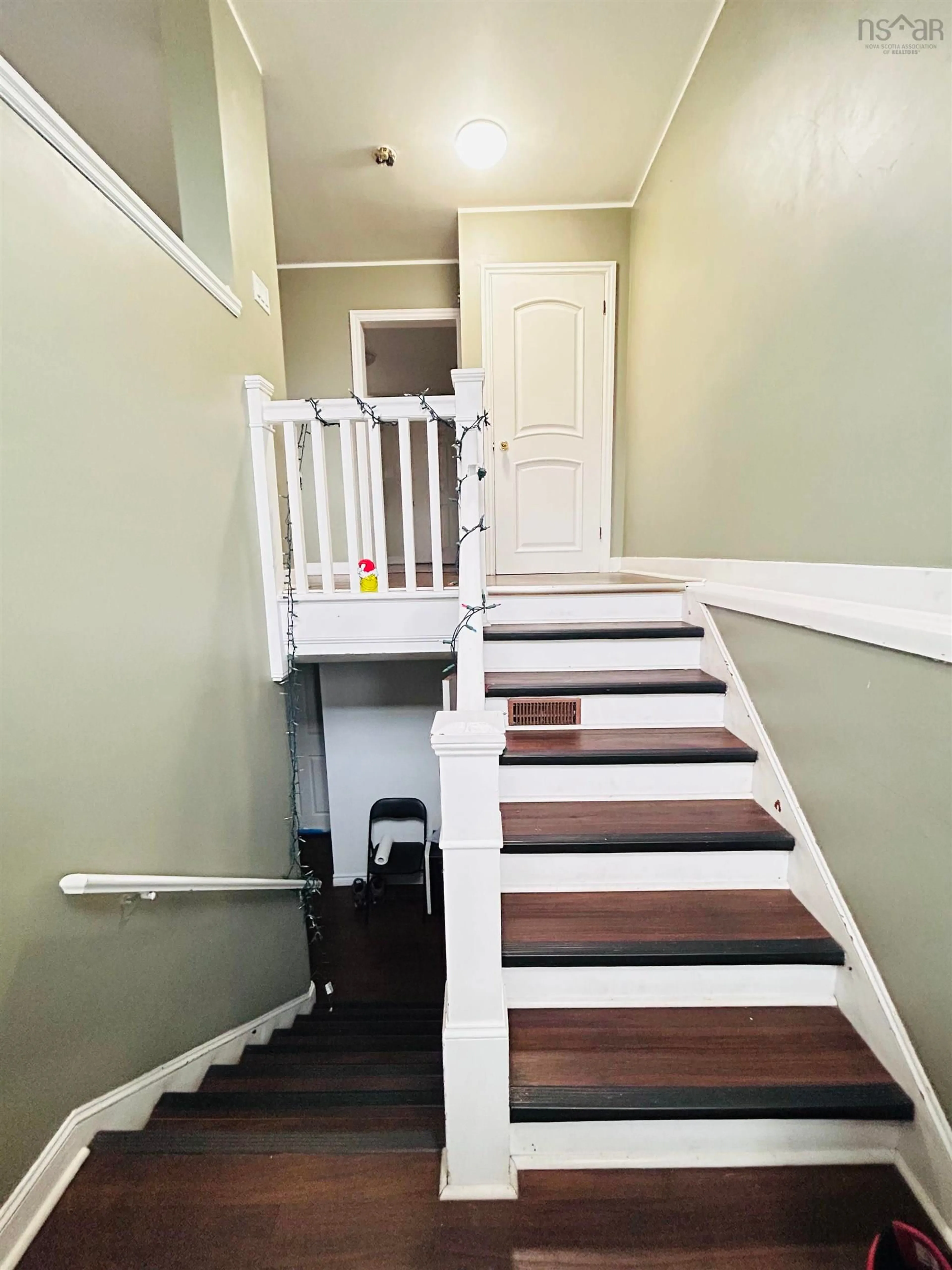 Stairs for 816 Upper Prince St, Sydney Nova Scotia B1P 5N7