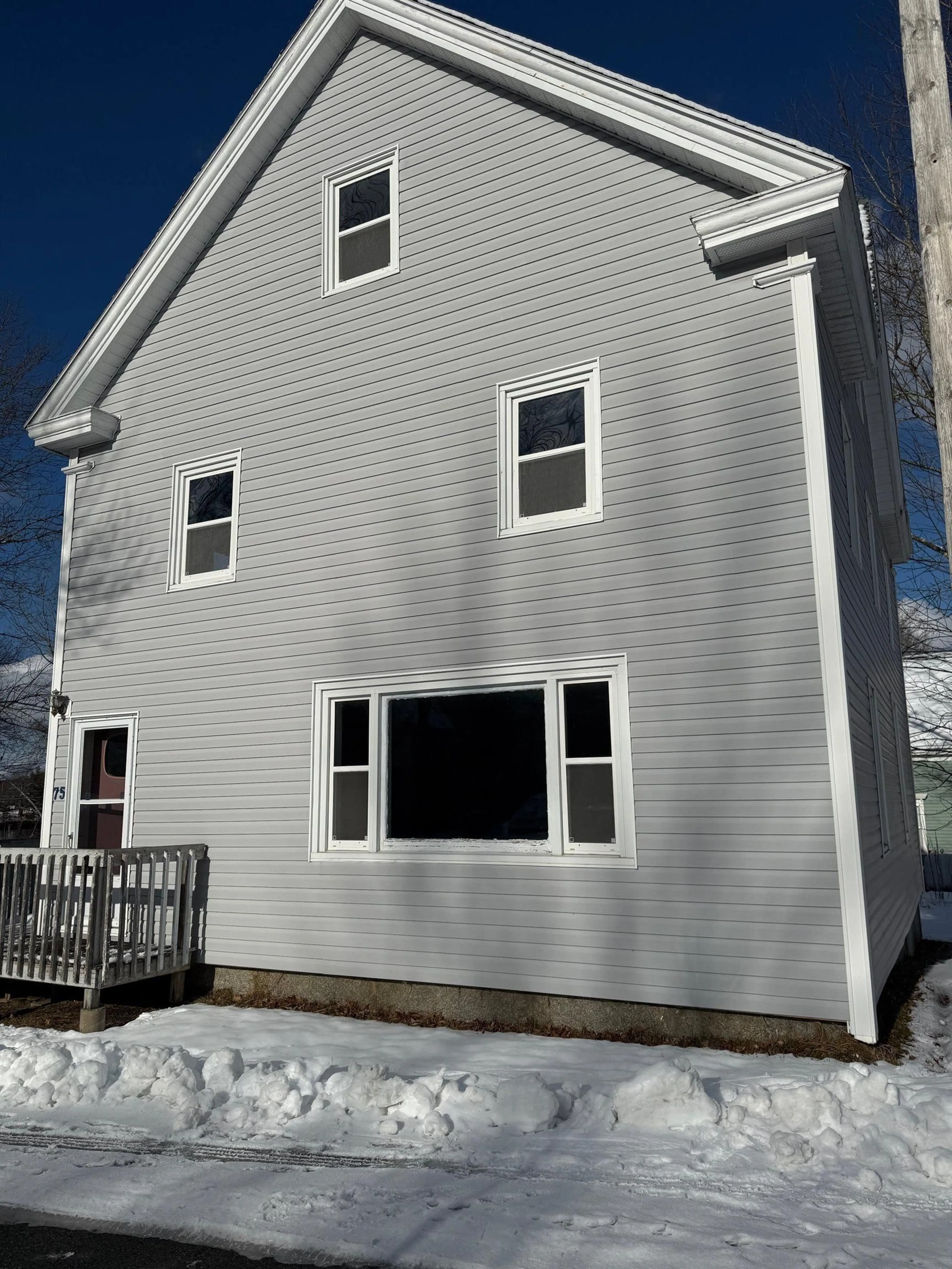 Home with vinyl exterior material, building for 75 Cove Rd, Conquerall Bank Nova Scotia B4V 0H8