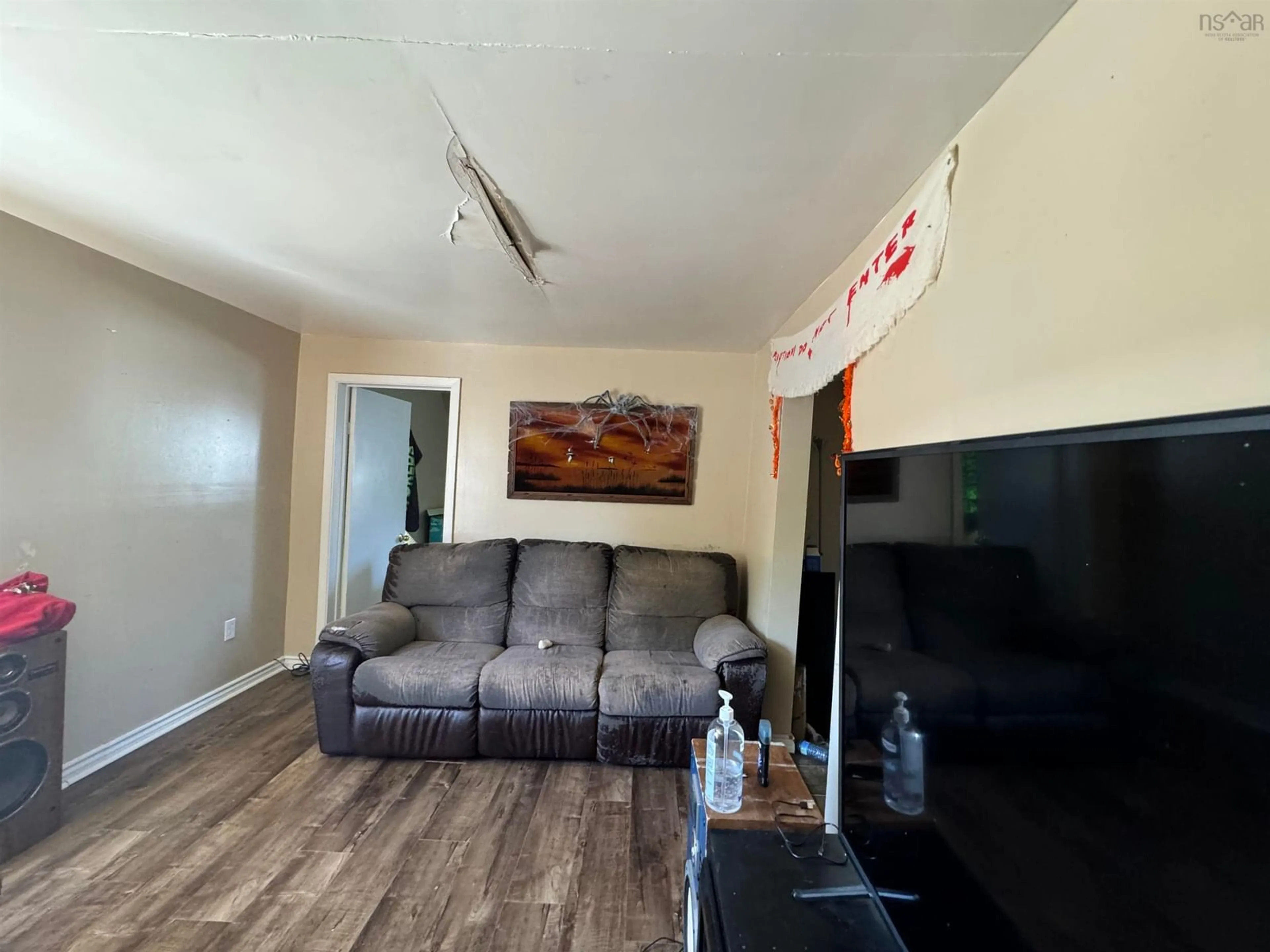 A pic of a room for 71 Brook St, North Sydney Nova Scotia B2A 2J6