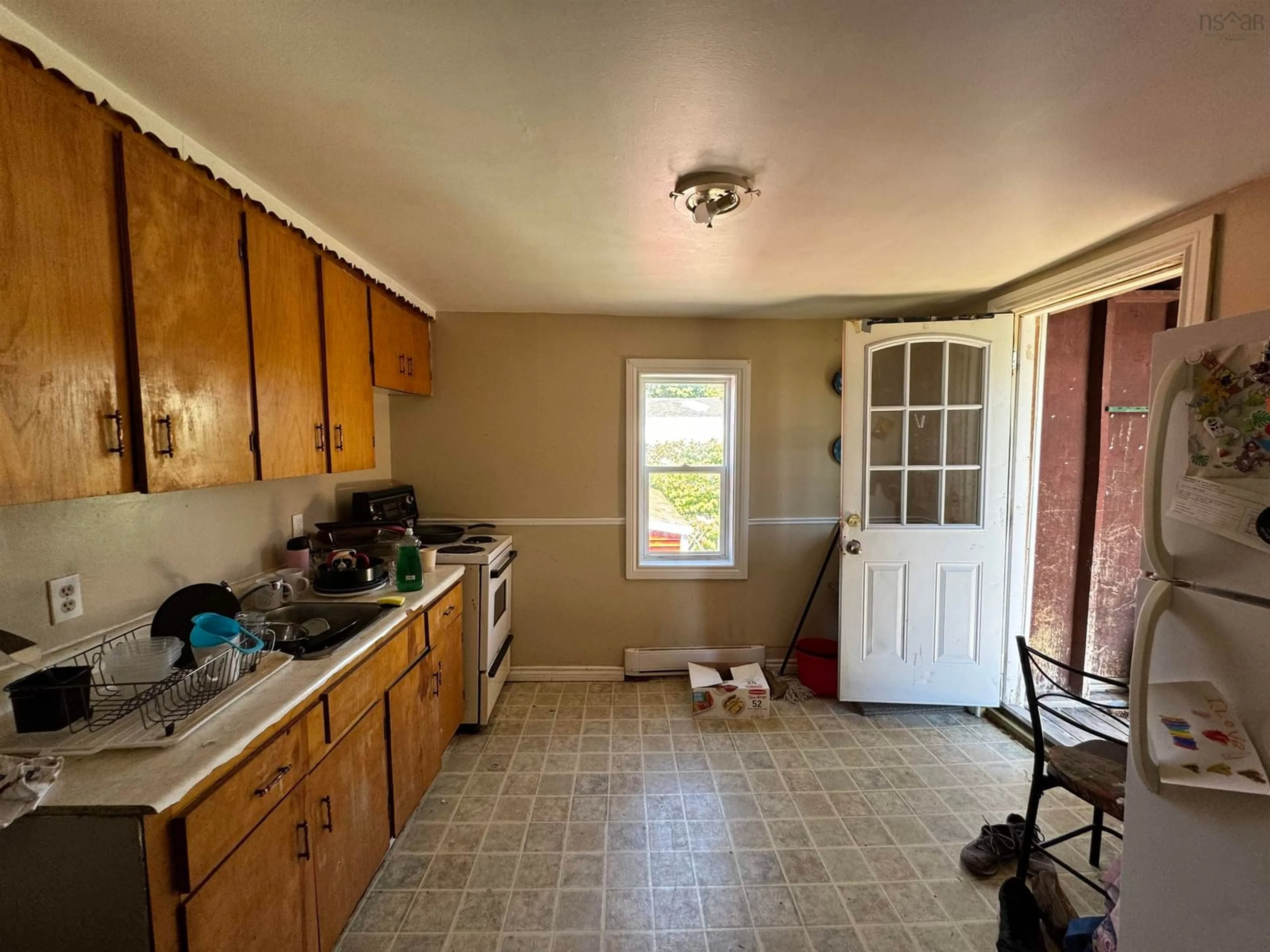 Standard kitchen, unknown for 71 Brook St, North Sydney Nova Scotia B2A 2J6