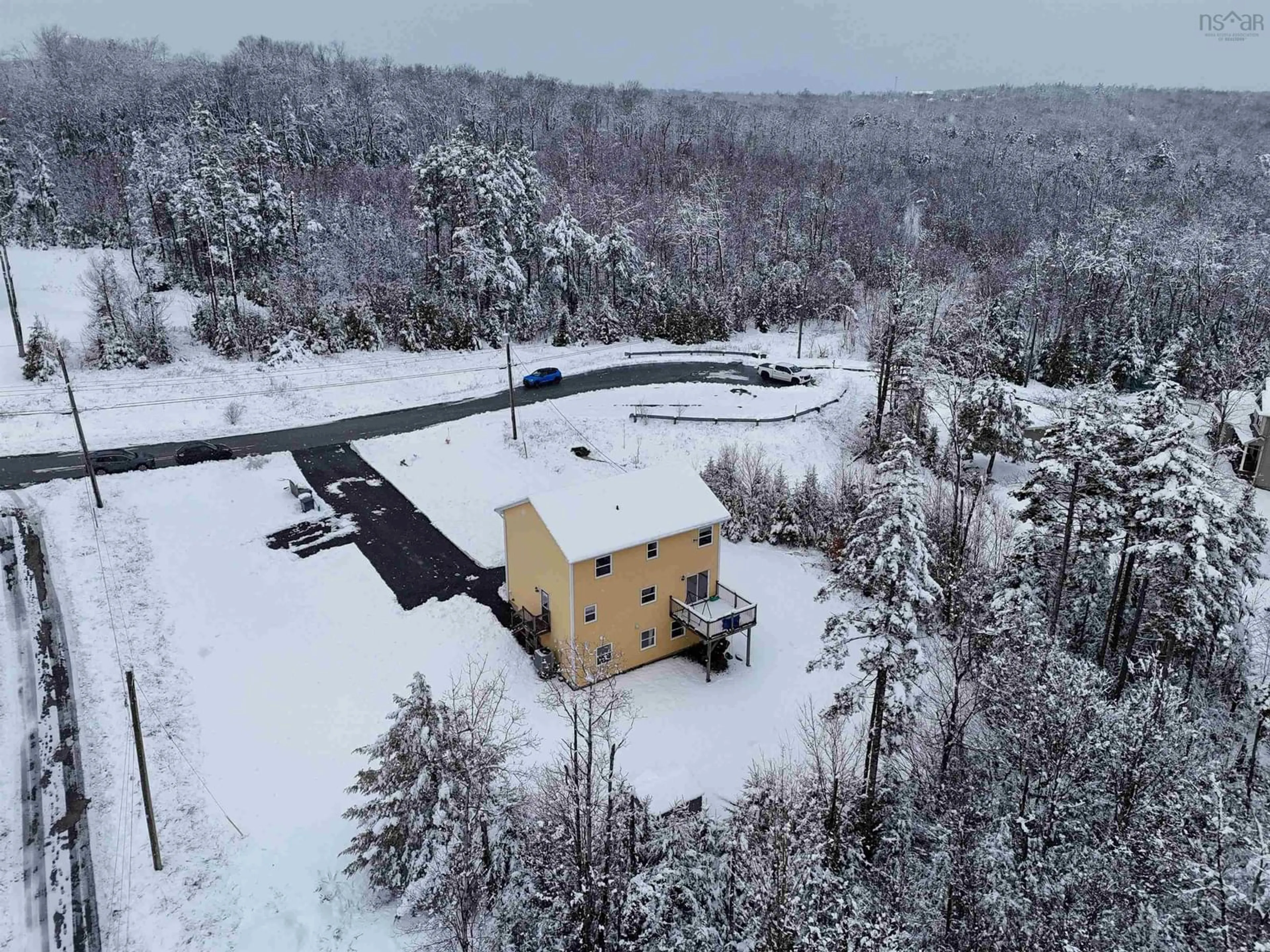 A pic from outside/outdoor area/front of a property/back of a property/a pic from drone, building for 219 Rebecca Dr, Beaver Bank Nova Scotia B4G 0B5