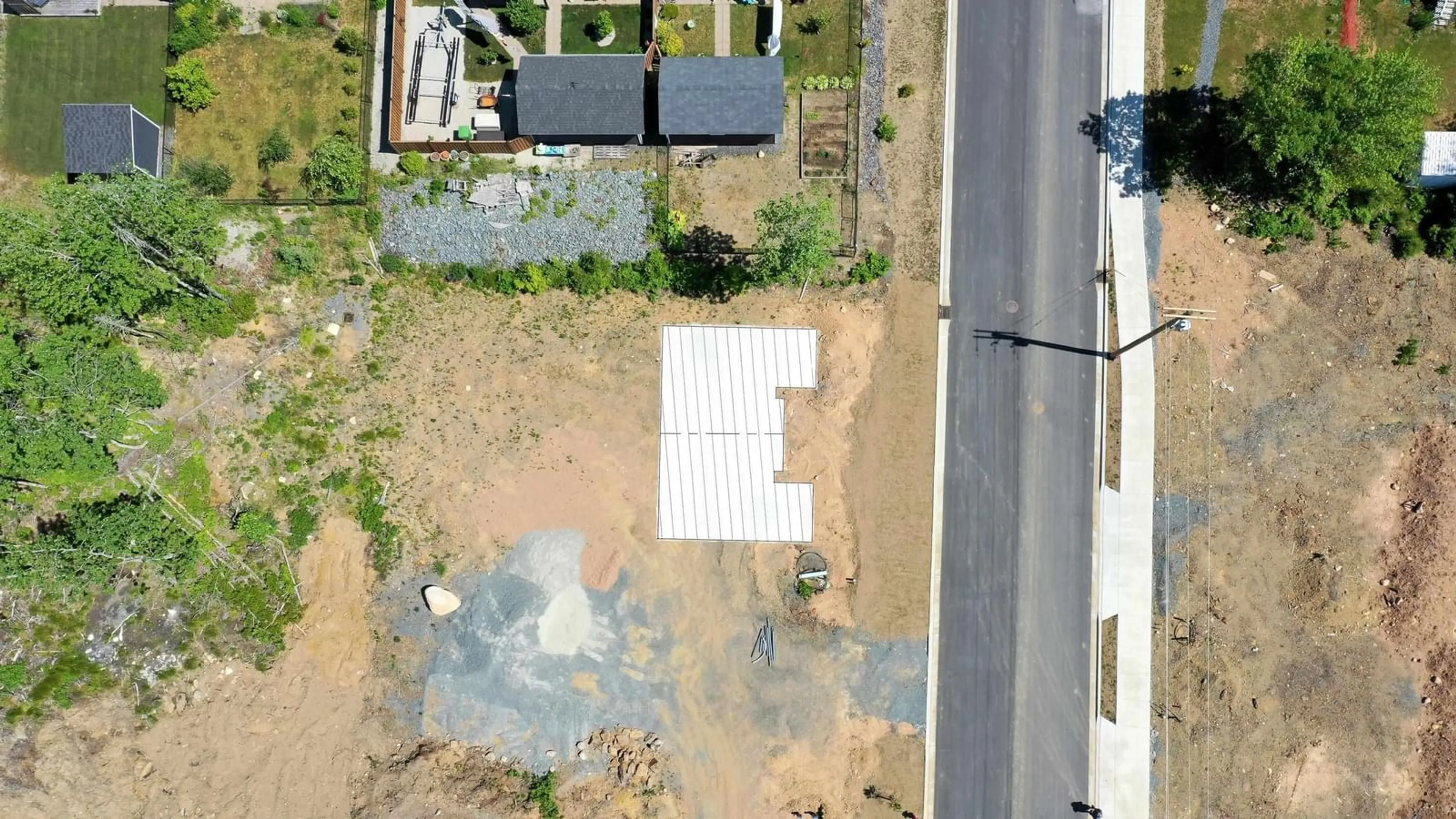 A pic from outside/outdoor area/front of a property/back of a property/a pic from drone, building for 147 Roundhouse Dr, Bridgewater Nova Scotia B4V 9A9