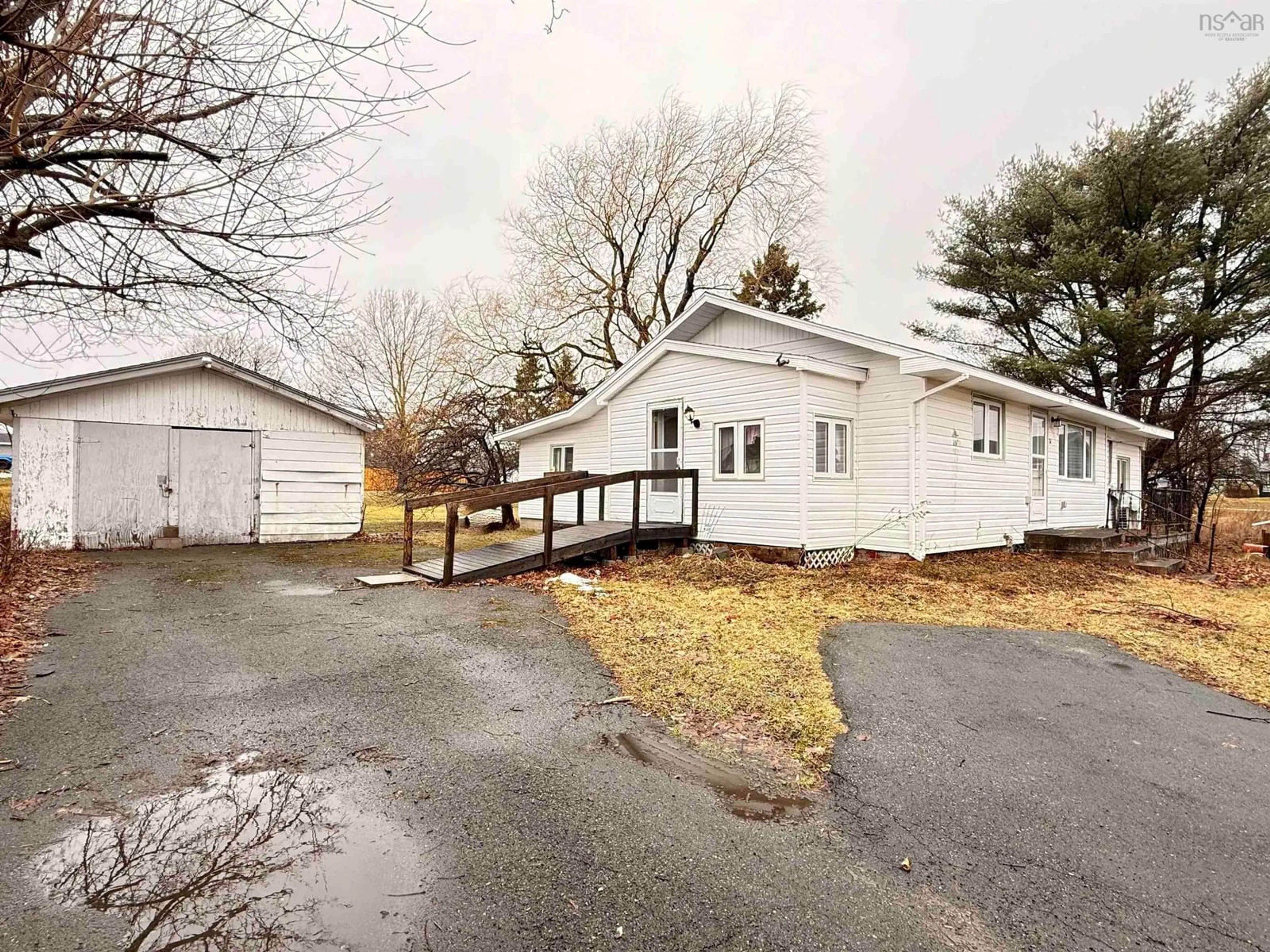 A pic from outside/outdoor area/front of a property/back of a property/a pic from drone, street for 34 Poplar Street, Stellarton Nova Scotia B0K 1S0