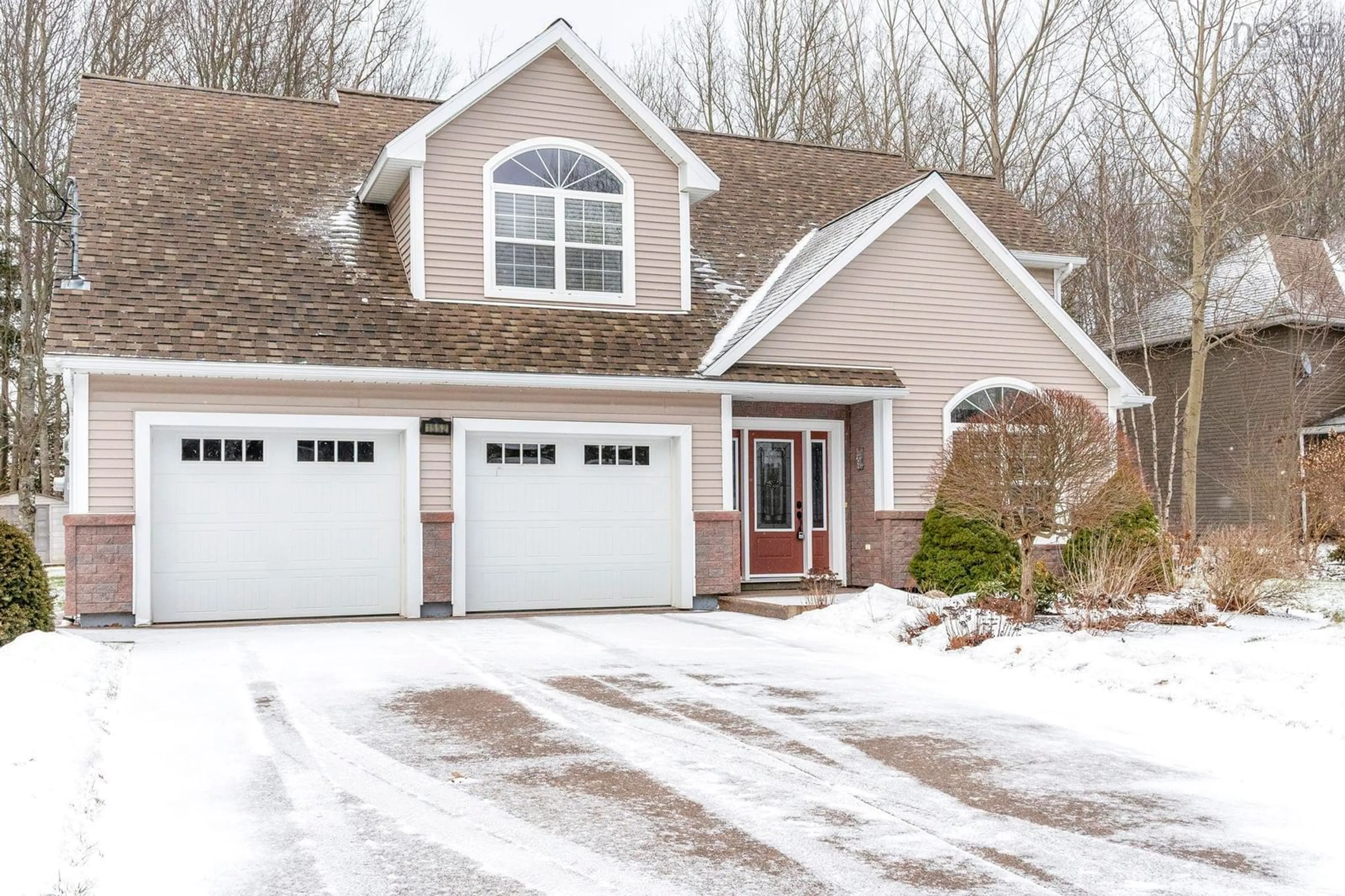 Home with vinyl exterior material, street for 1552 Ashlee Dr, Coldbrook Nova Scotia B4R 1A1