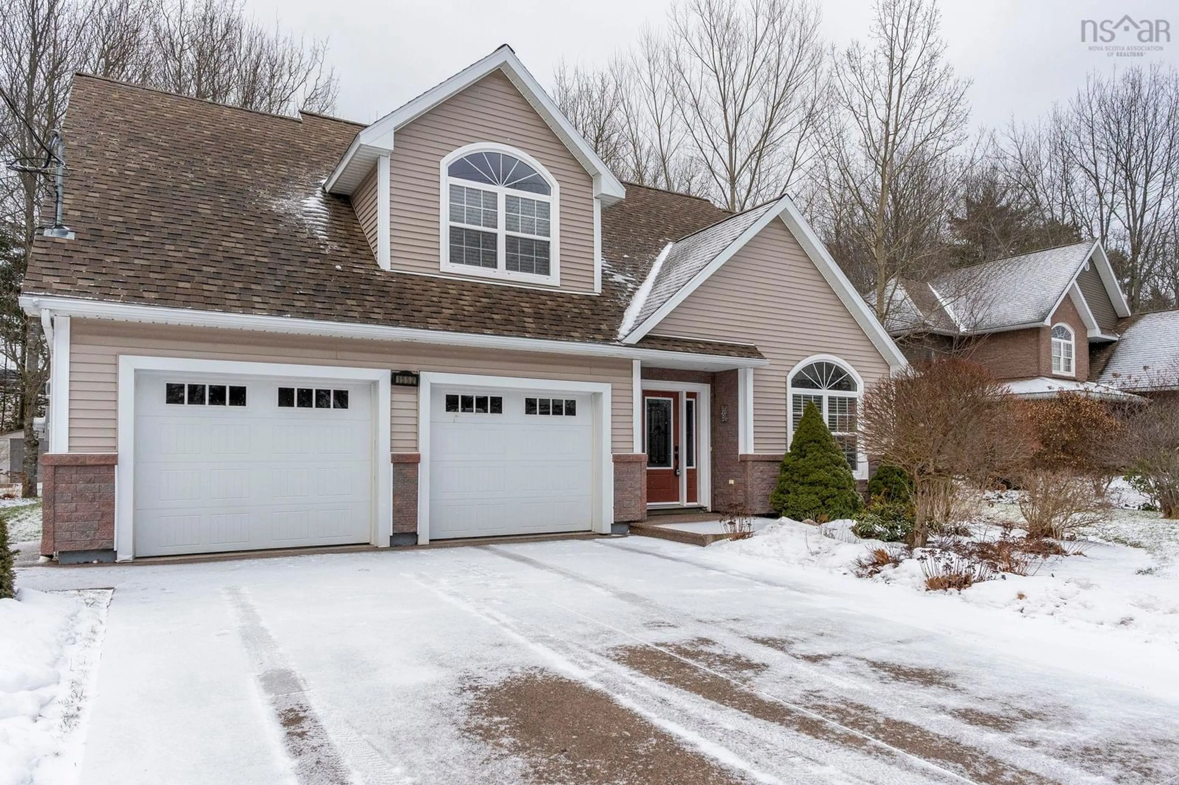 Home with vinyl exterior material, street for 1552 Ashlee Dr, Coldbrook Nova Scotia B4R 1A1