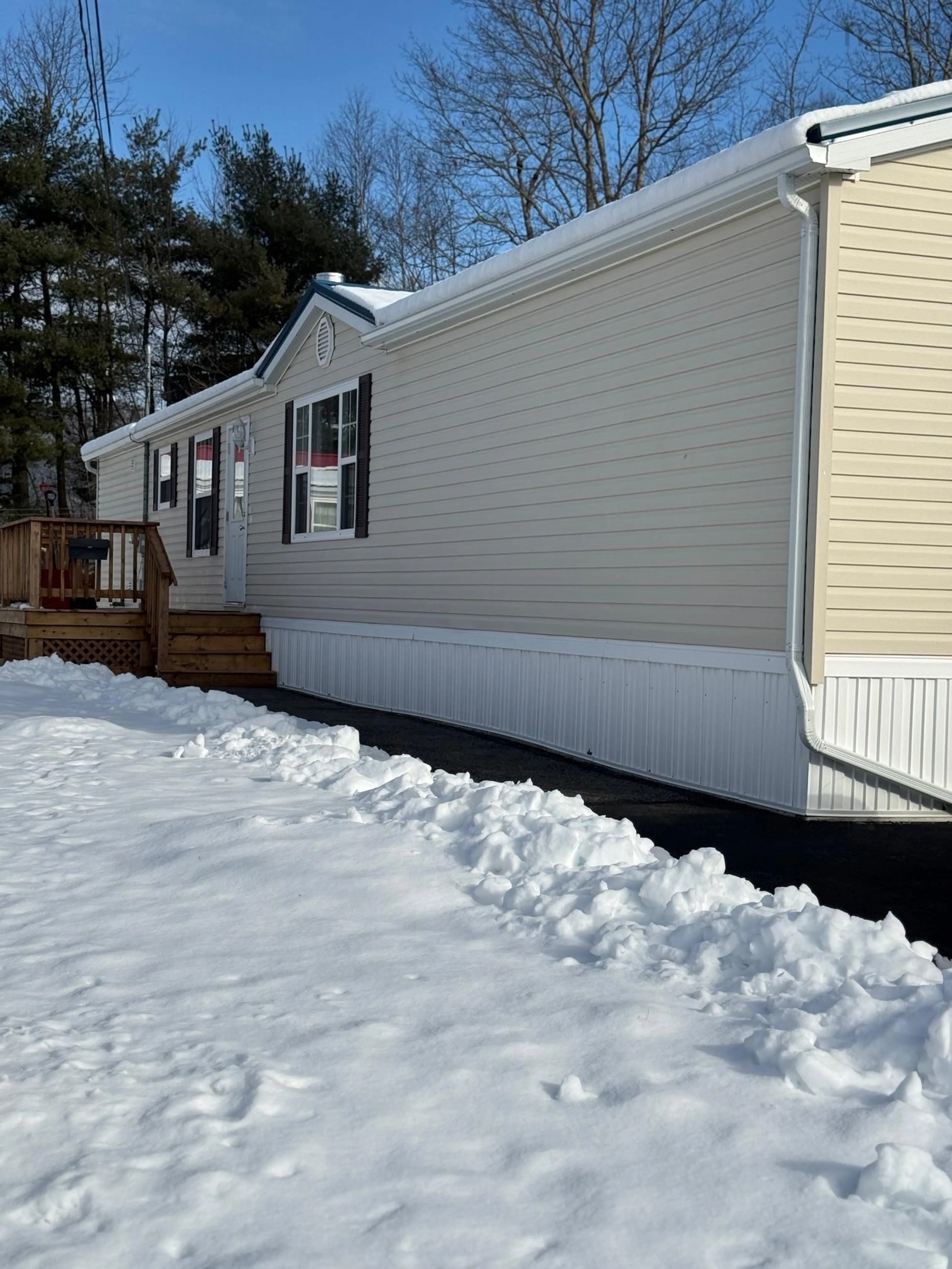 Home with vinyl exterior material, street for 174 Sherbrooke Ave, Bridgewater Nova Scotia B4V 4G1