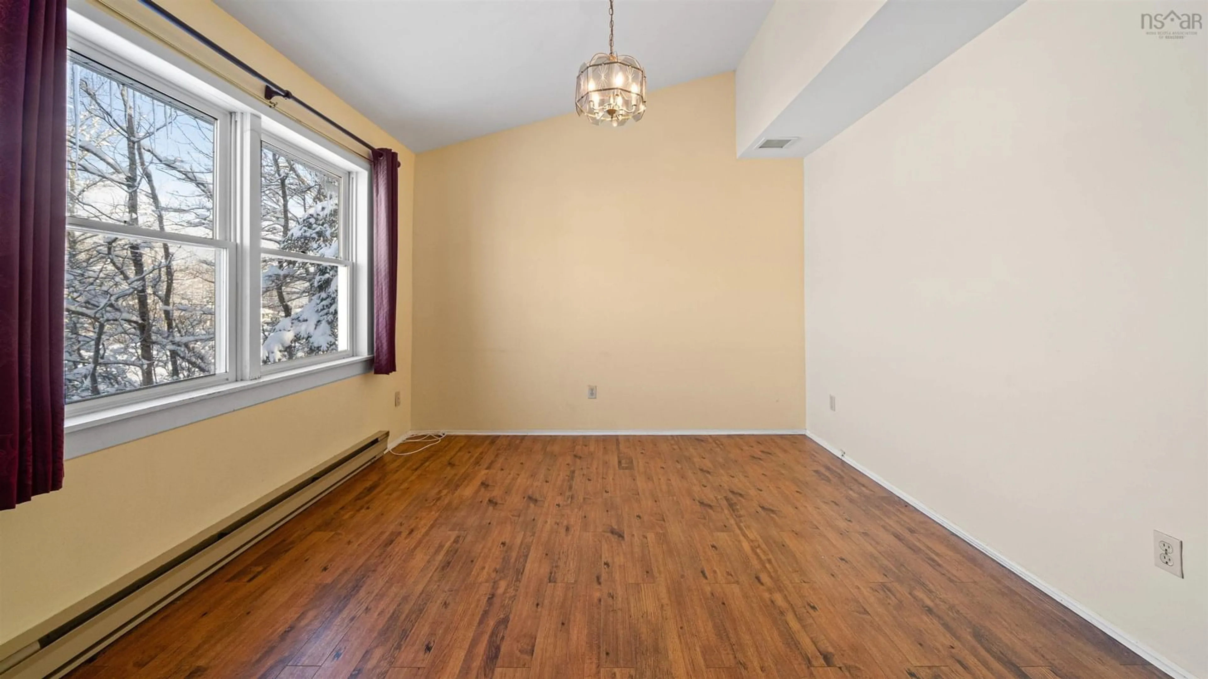 A pic of a room for 45 Franklin Dr, Truro Heights Nova Scotia B6L 1G2