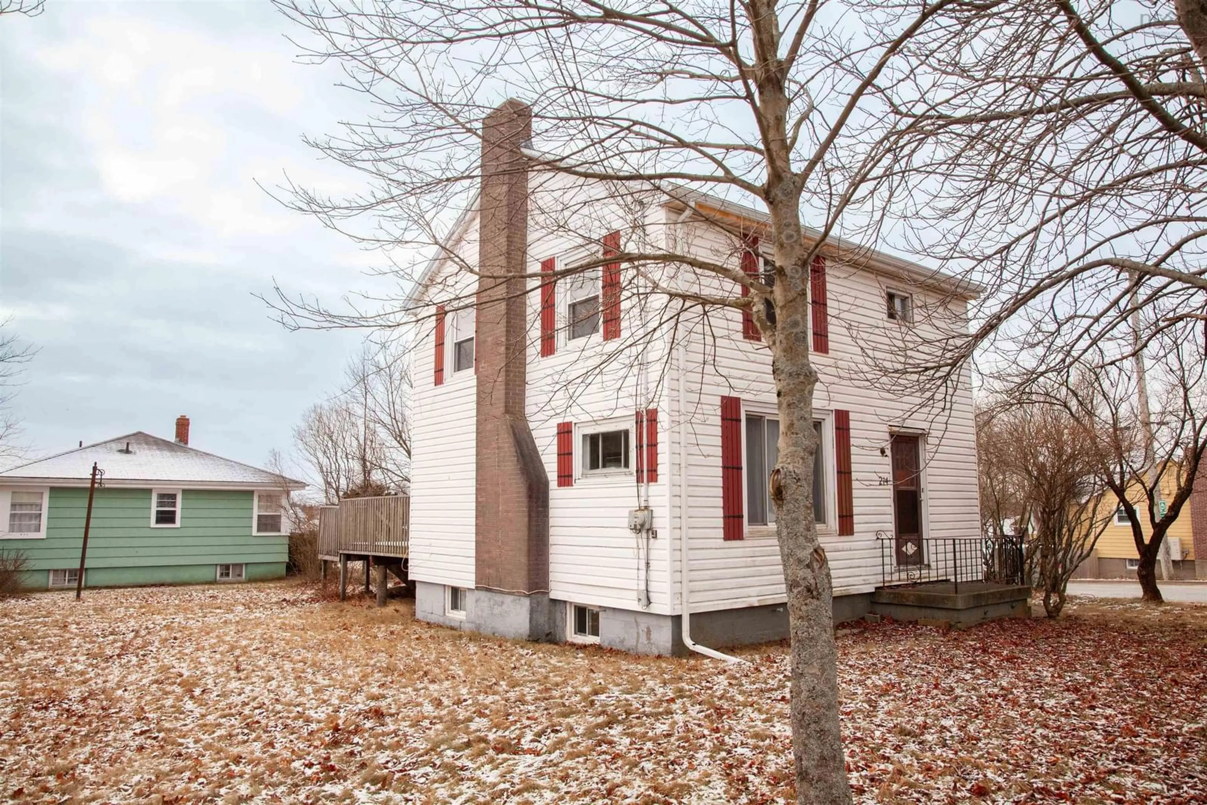 Unknown for 214 Main St, Dartmouth Nova Scotia B2X 1S6