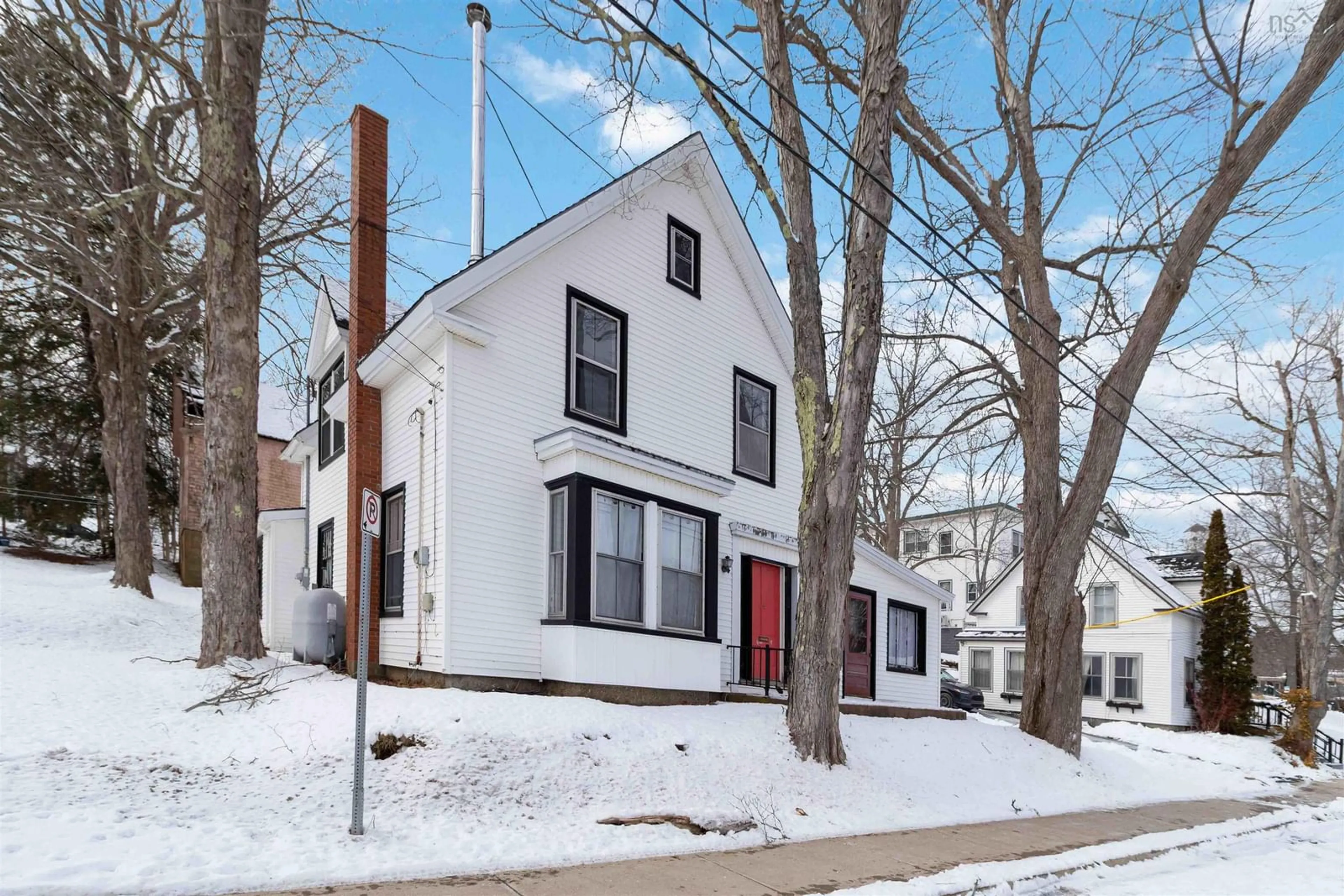 Home with brick exterior material, street for 101 Pleasant St, Bridgewater Nova Scotia B4V 1N3