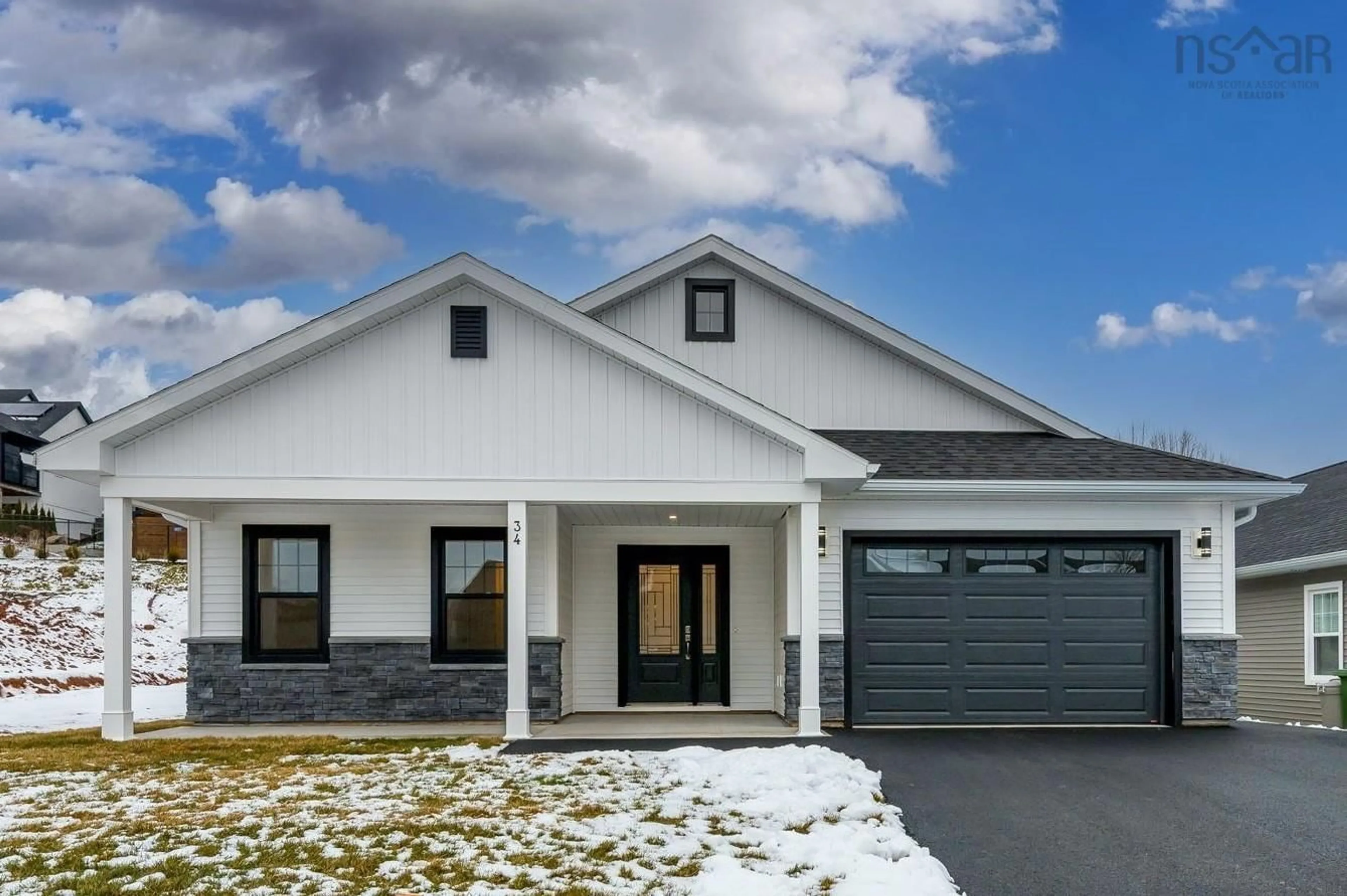 Home with vinyl exterior material, street for 34 Leaside Crt, Port Williams Nova Scotia B0P 1T0