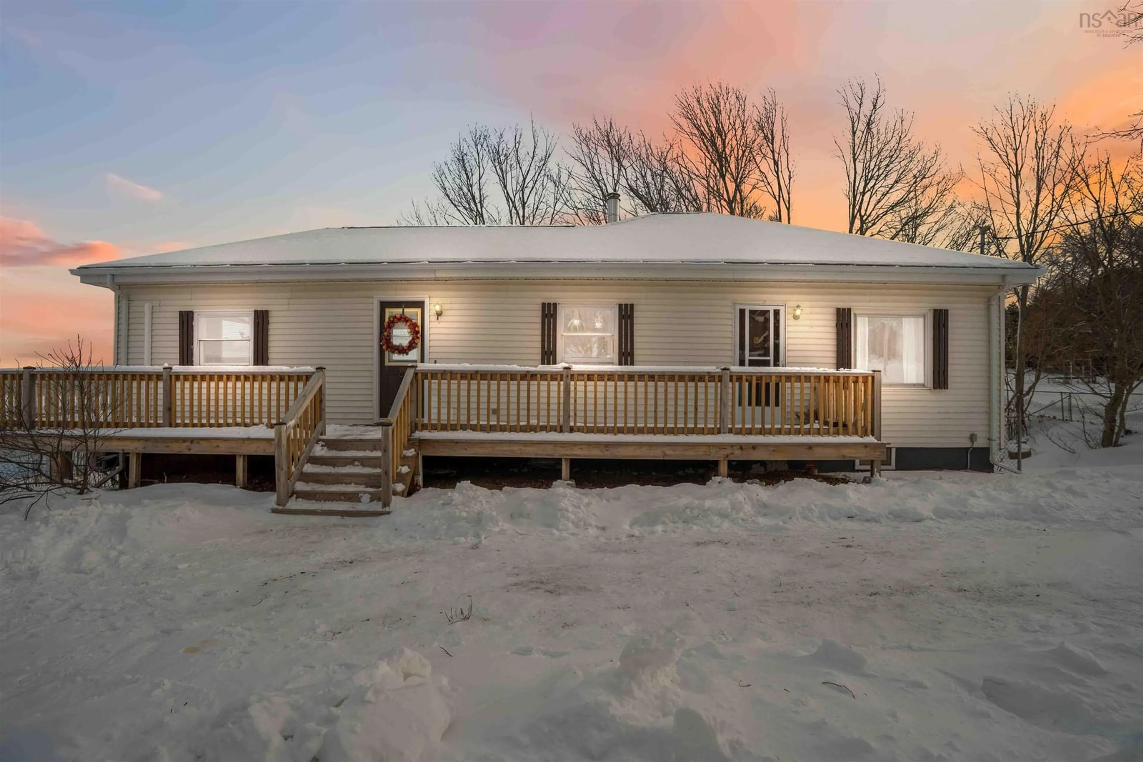 A pic from outside/outdoor area/front of a property/back of a property/a pic from drone, building for 1258 Pereau Rd, Upper Pereau Nova Scotia B0P 1H0