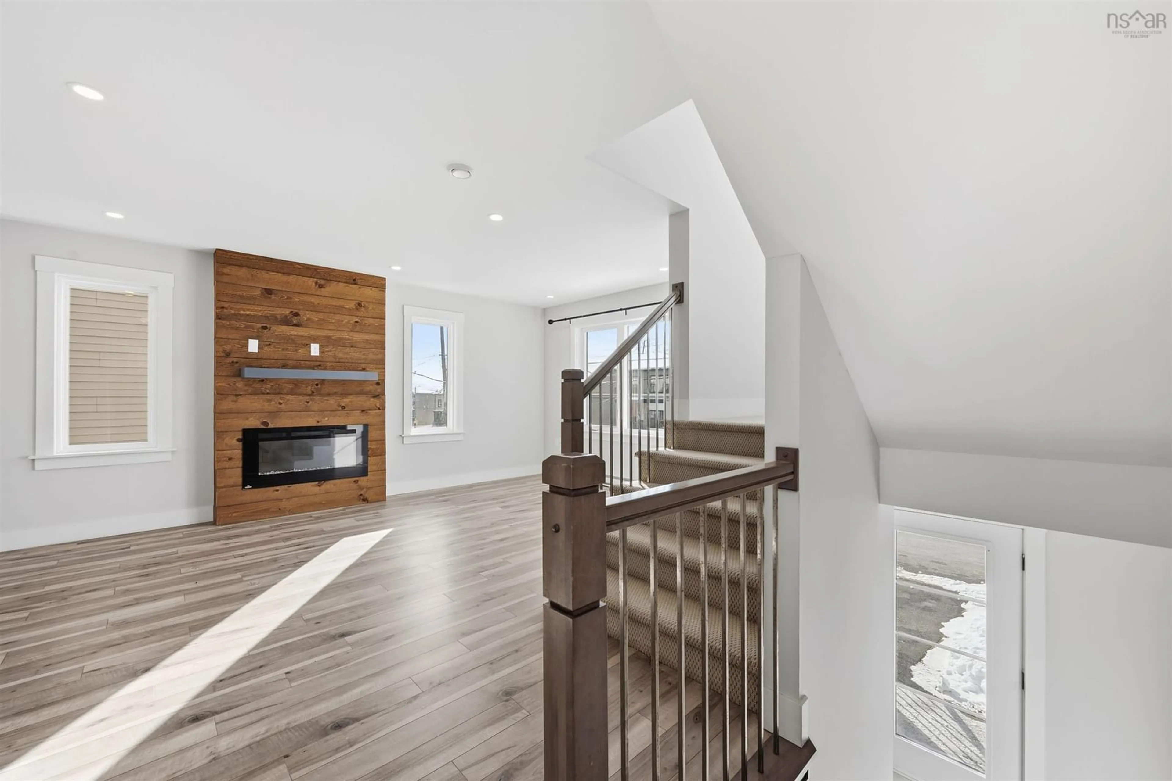 Unknown for 31 Travertine Crt, Halifax Nova Scotia B3P 0J5