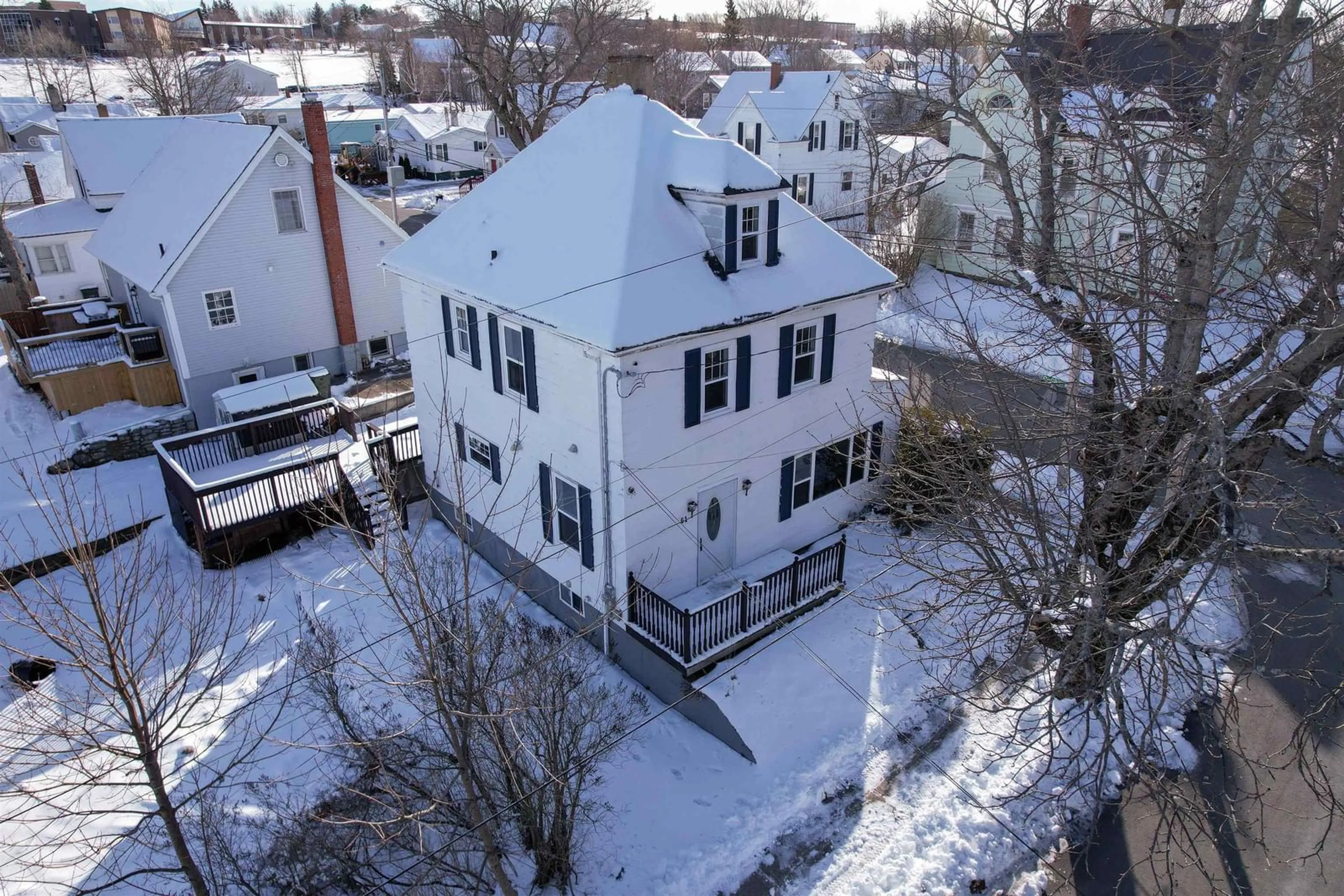 A pic from outside/outdoor area/front of a property/back of a property/a pic from drone, unknown for 61 Leonard St, Sydney Nova Scotia B1S 2T6