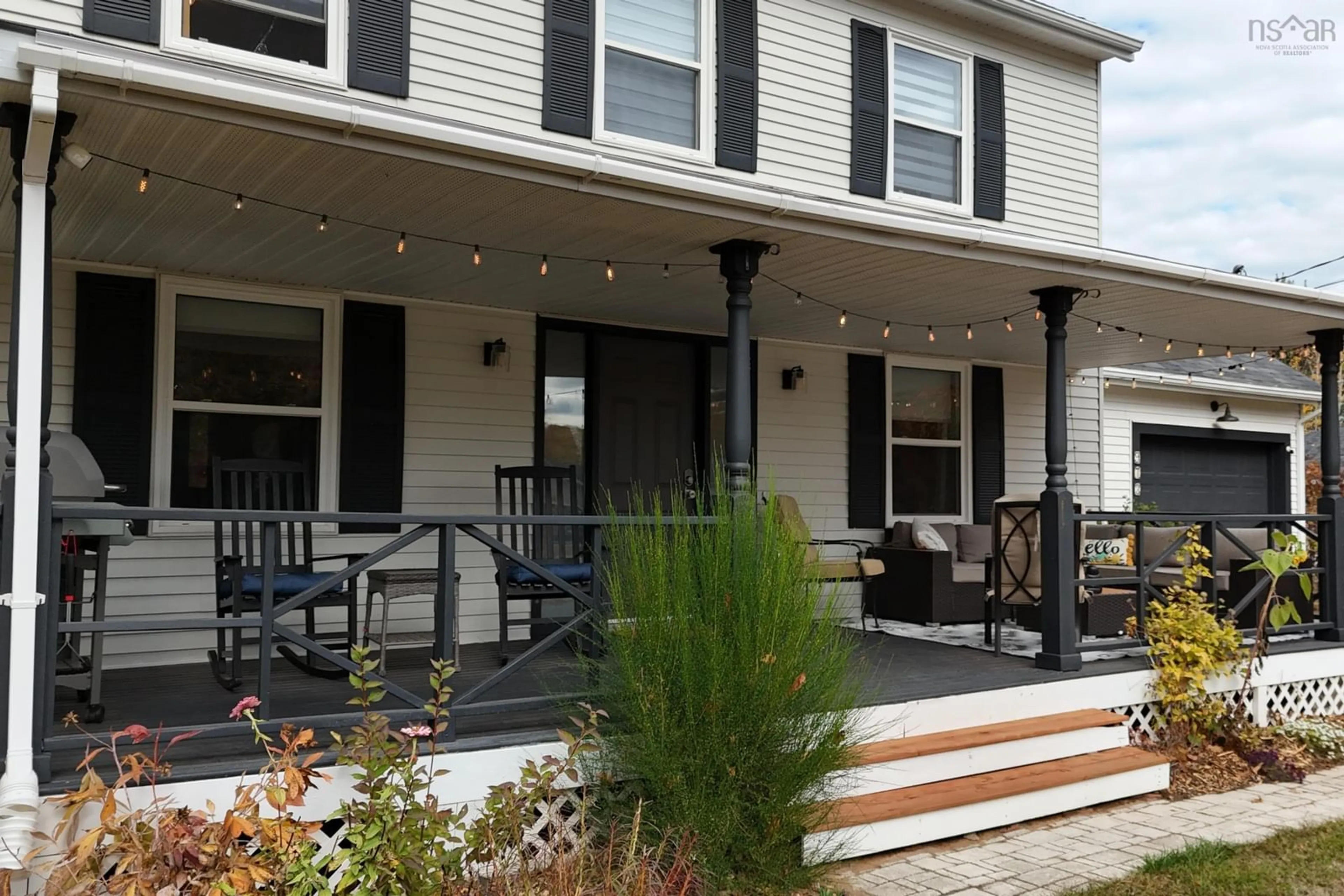 Patio, street for 973 Shawn Dr, Kingston Nova Scotia B0P 1R0