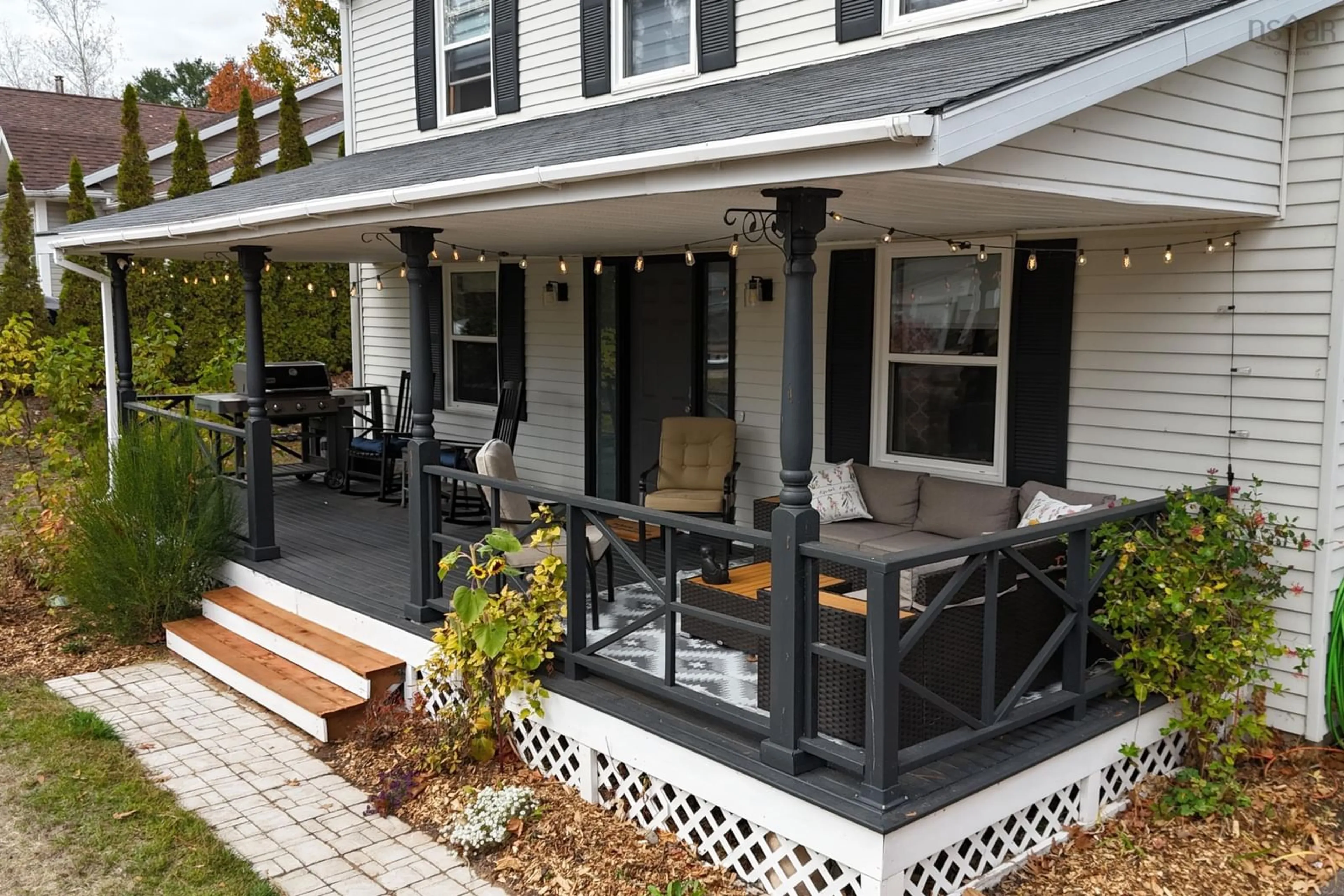 Patio, street for 973 Shawn Dr, Kingston Nova Scotia B0P 1R0