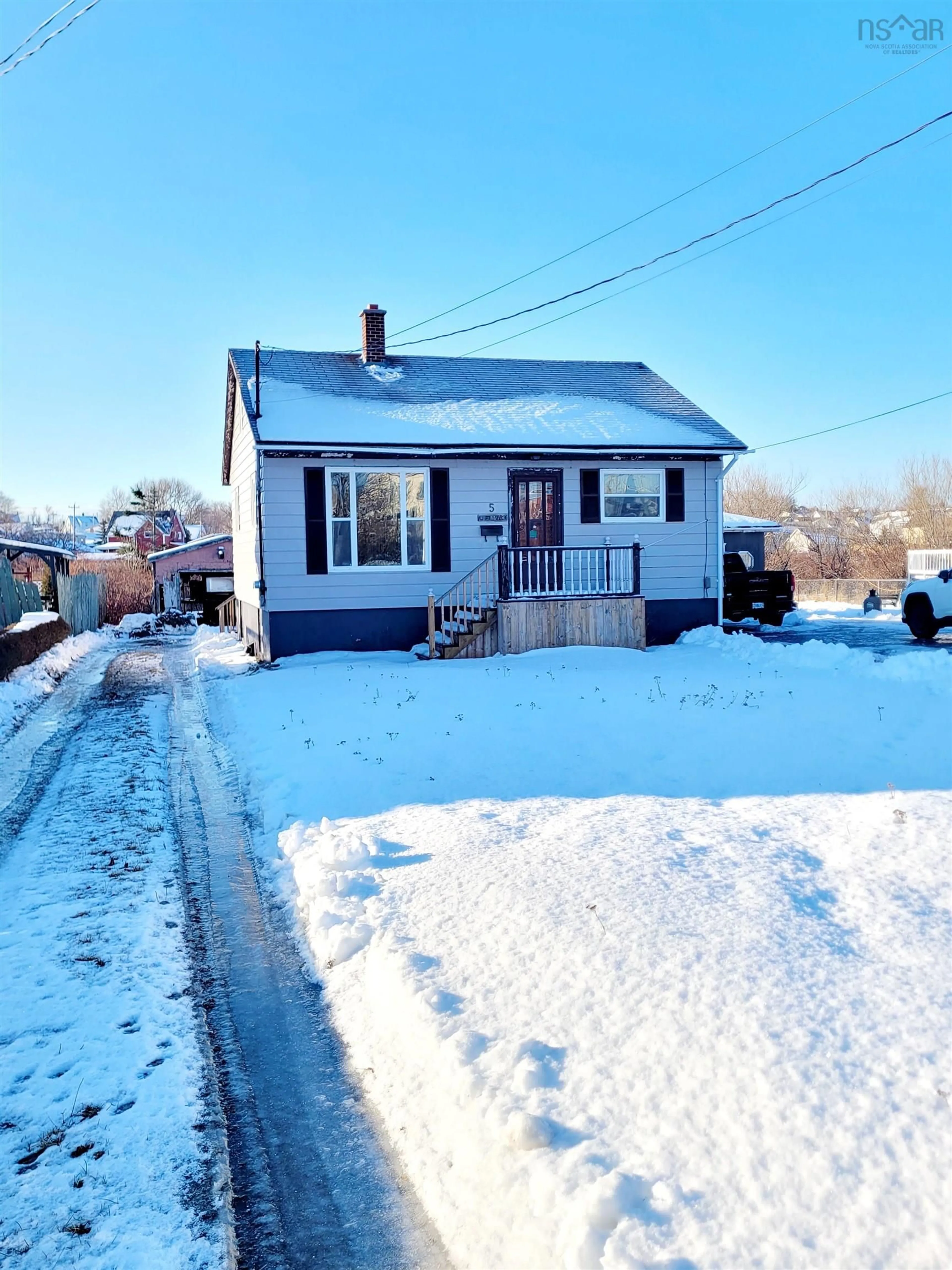 A pic from outside/outdoor area/front of a property/back of a property/a pic from drone, street for 5 Currie, Glace Bay Nova Scotia B1A 5E2