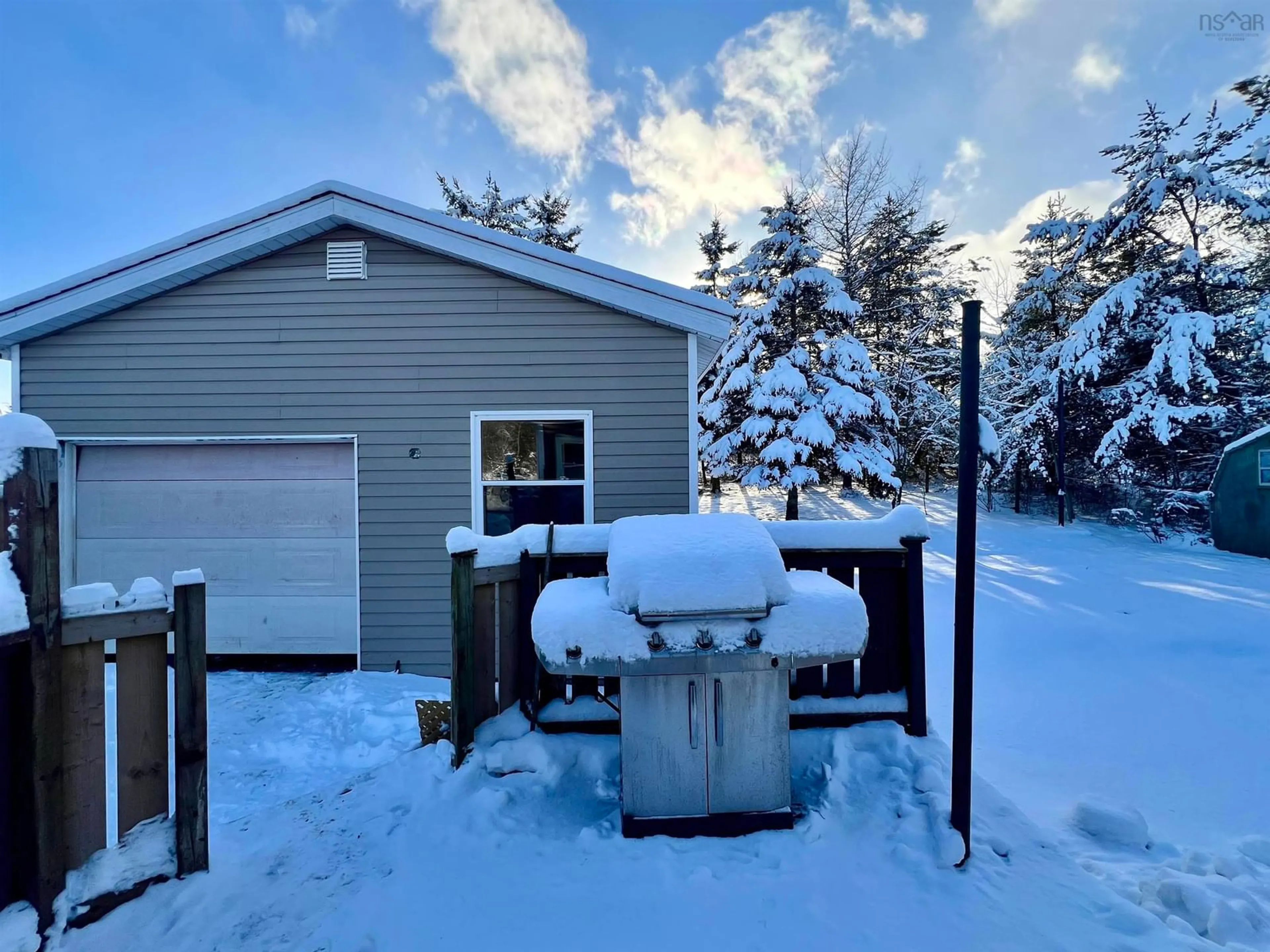 A pic from outside/outdoor area/front of a property/back of a property/a pic from drone, unknown for 2121 Union St, Westville Nova Scotia B0K 2A0
