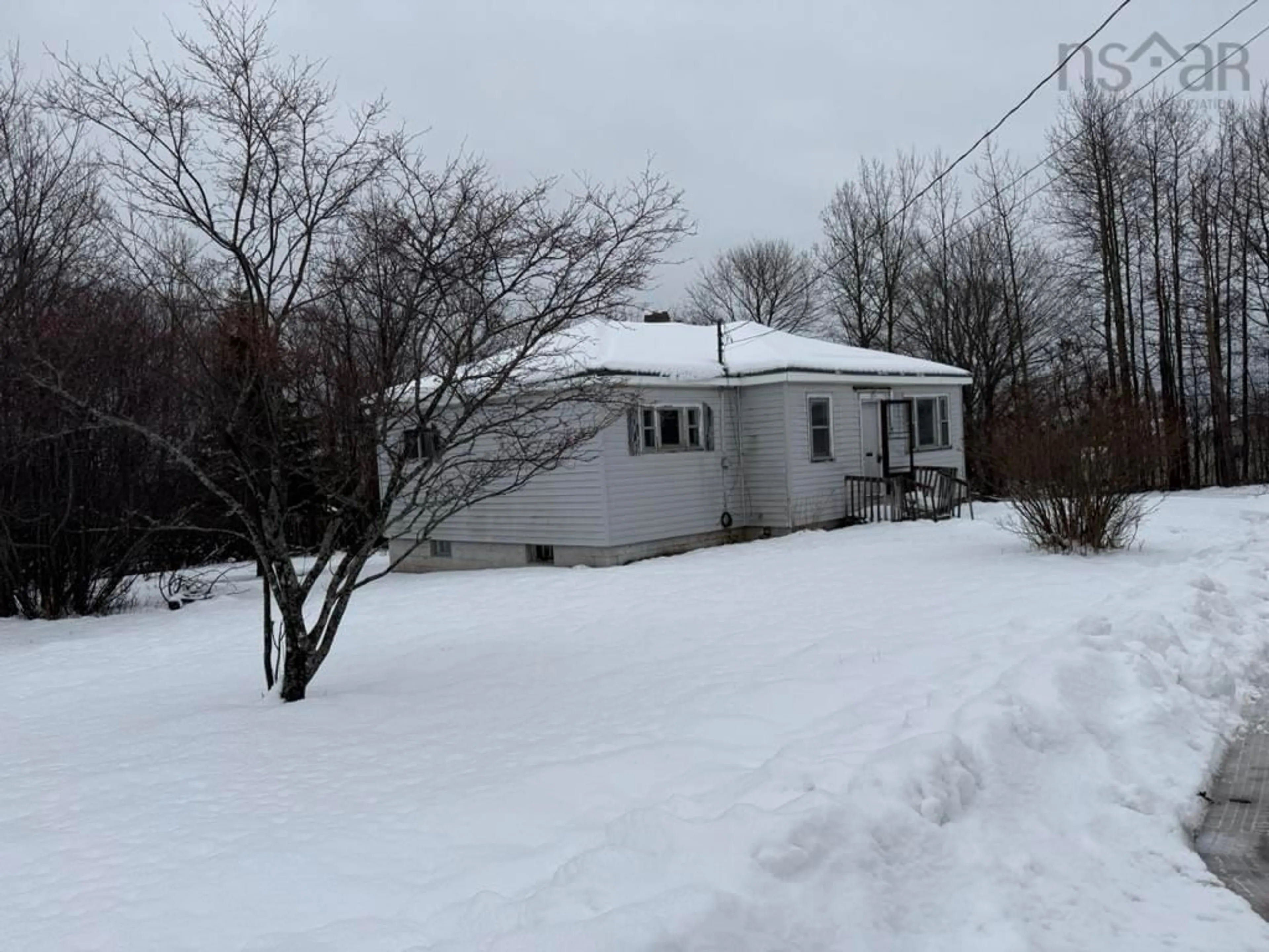 Shed for 162 Sixth St, New Glasgow Nova Scotia B2H 1B5