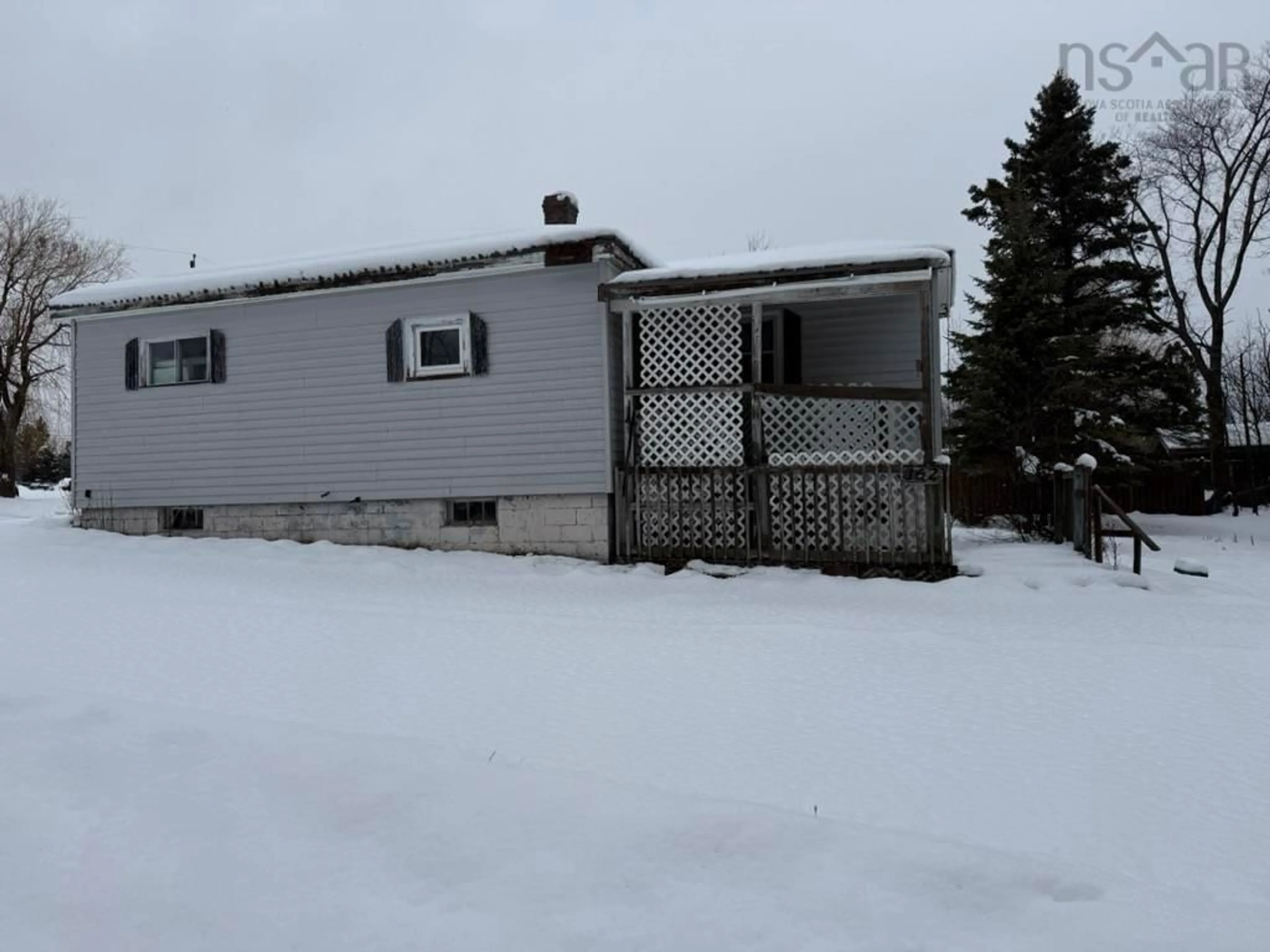 Shed for 162 Sixth St, New Glasgow Nova Scotia B2H 1B5