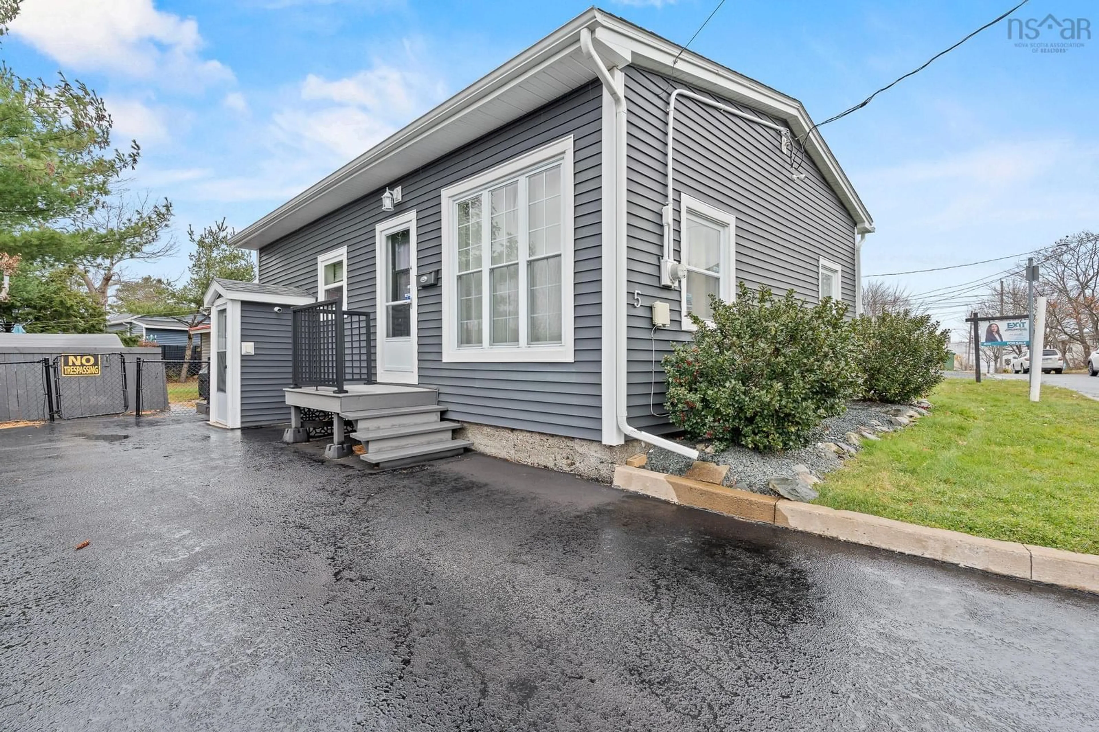 Home with vinyl exterior material, street for 5 Herbert St, Dartmouth Nova Scotia B2W 1J1