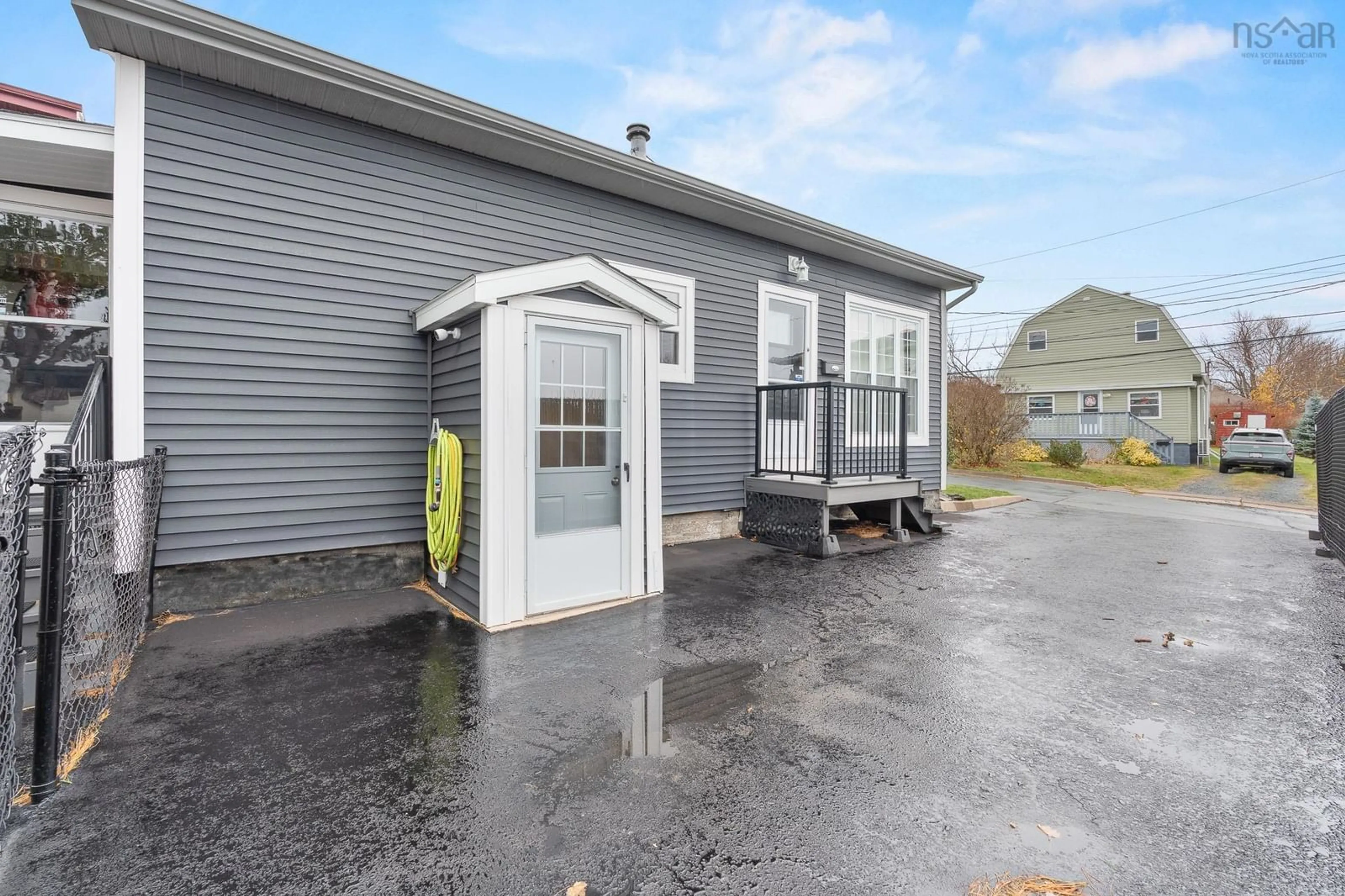 Unknown for 5 Herbert St, Dartmouth Nova Scotia B2W 1J1