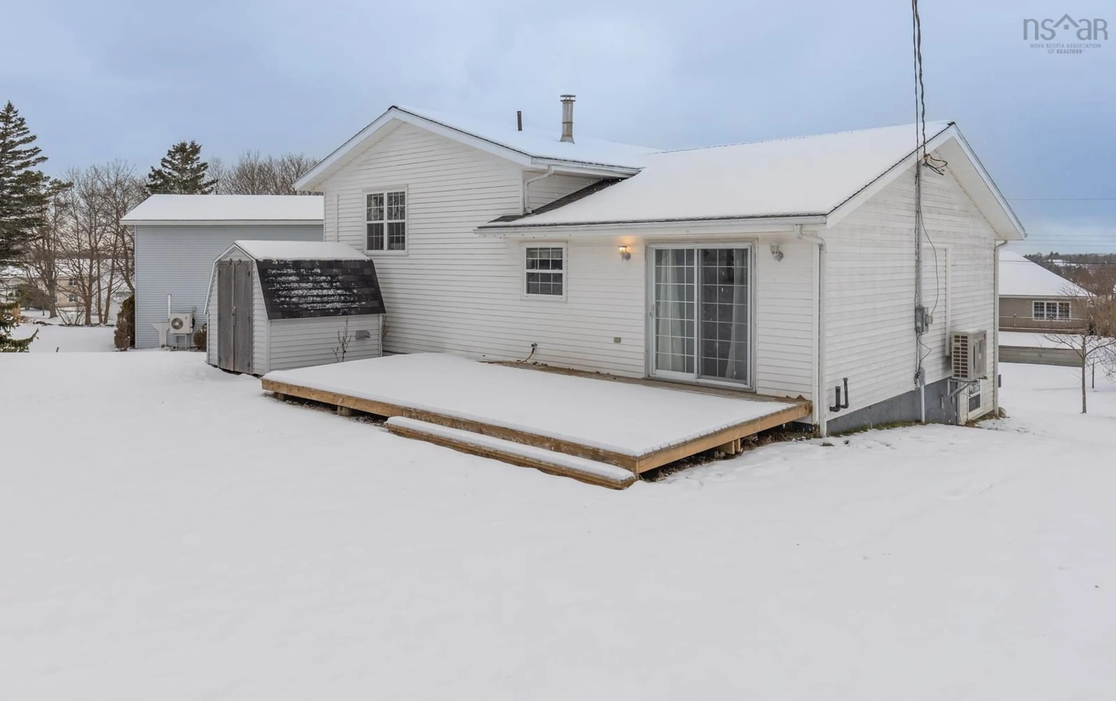 Unknown for 6 Placid Crt, Yarmouth Nova Scotia B5A 4N5