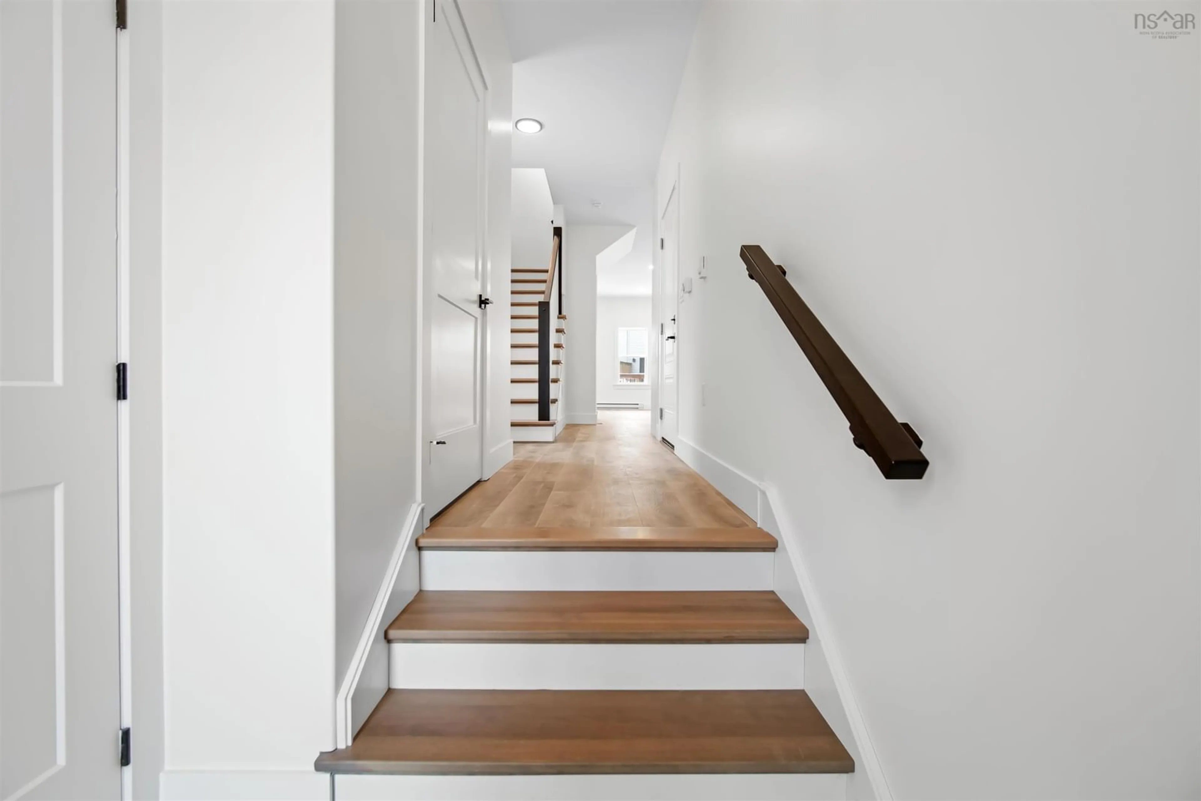 Stairs for 603 Cowie Hill Rd, Halifax Nova Scotia B3N 0E1