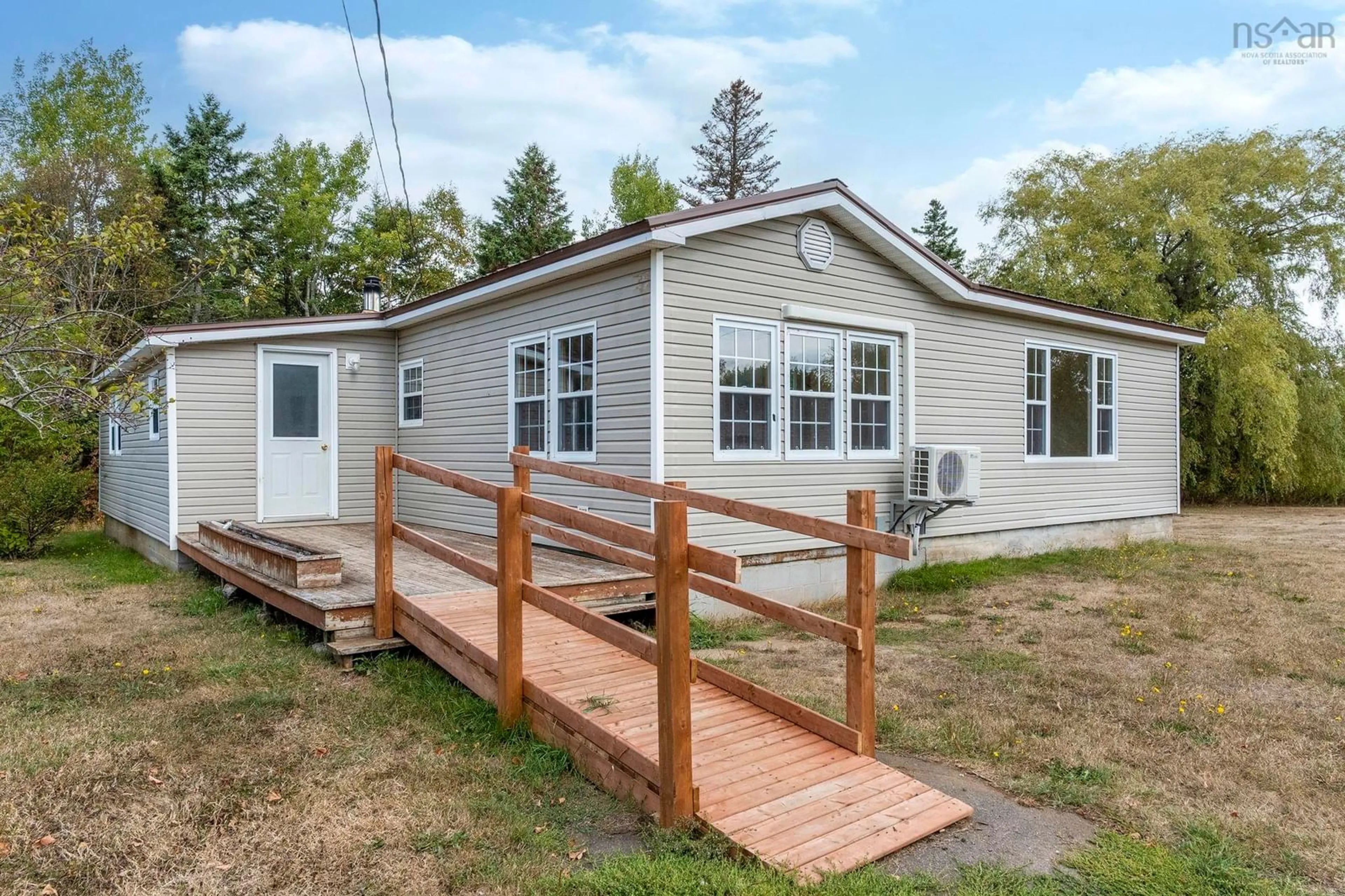 Home with vinyl exterior material, unknown for 2140 Morden Rd, Morden Nova Scotia B0P 1C0