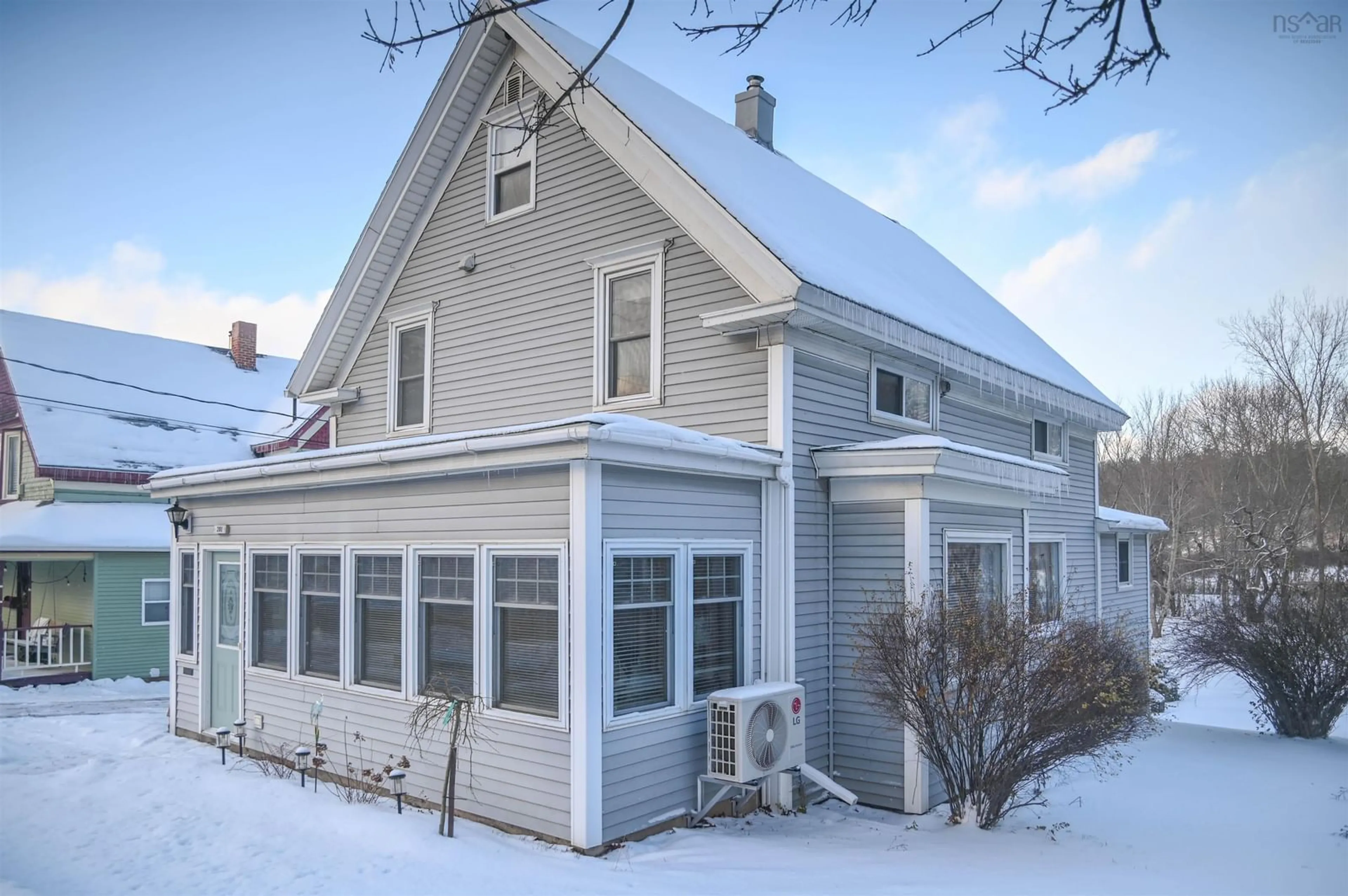Home with vinyl exterior material, street for 201 Main Street, Kentville Nova Scotia B4N 1J6