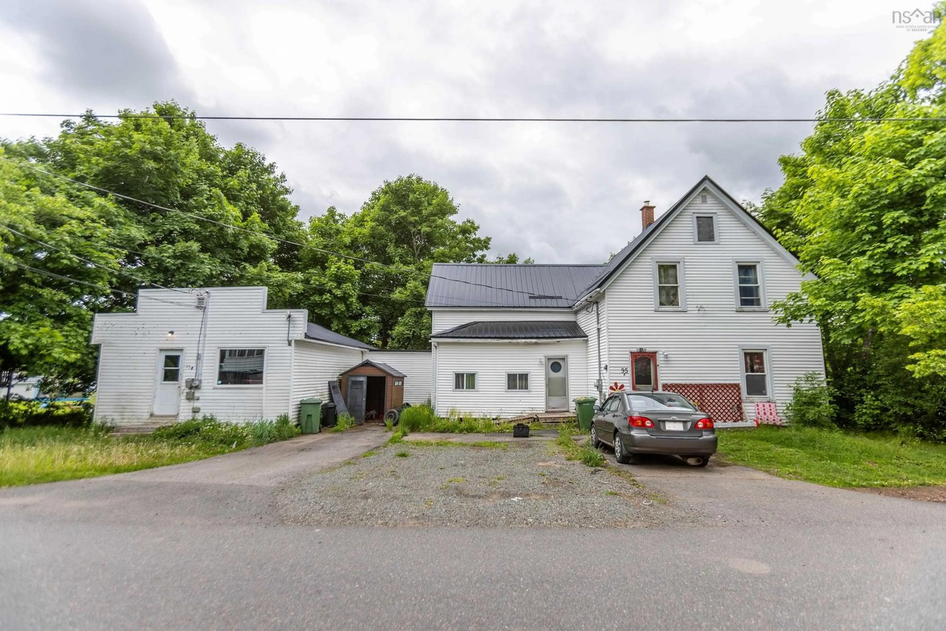 A pic from outside/outdoor area/front of a property/back of a property/a pic from drone, street for 95 Church St, Springhill Nova Scotia B0M 1X0