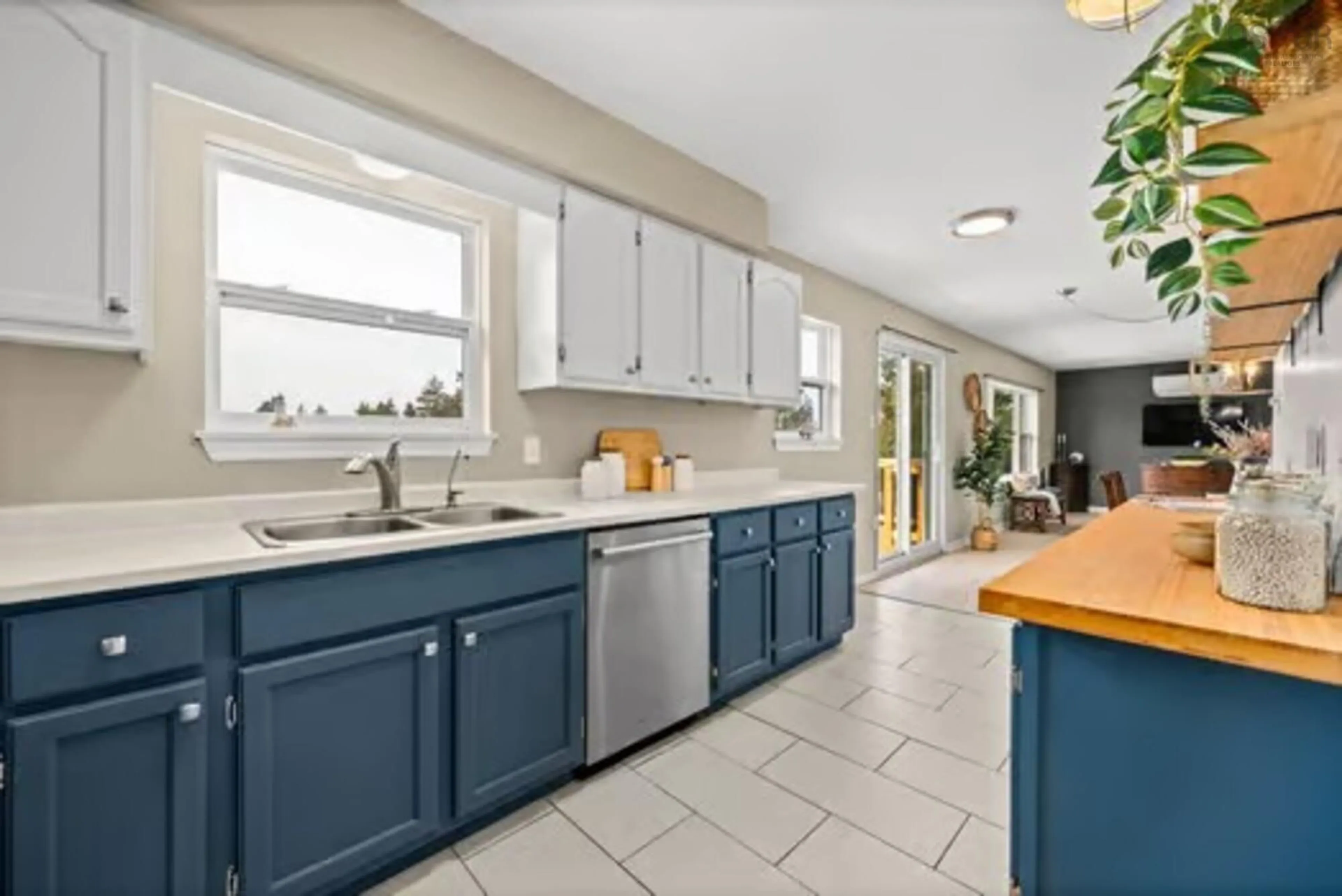 Open concept kitchen, ceramic/tile floor for 8554 Peggys Cove Rd, Indian Harbour Nova Scotia B3Z 3P4