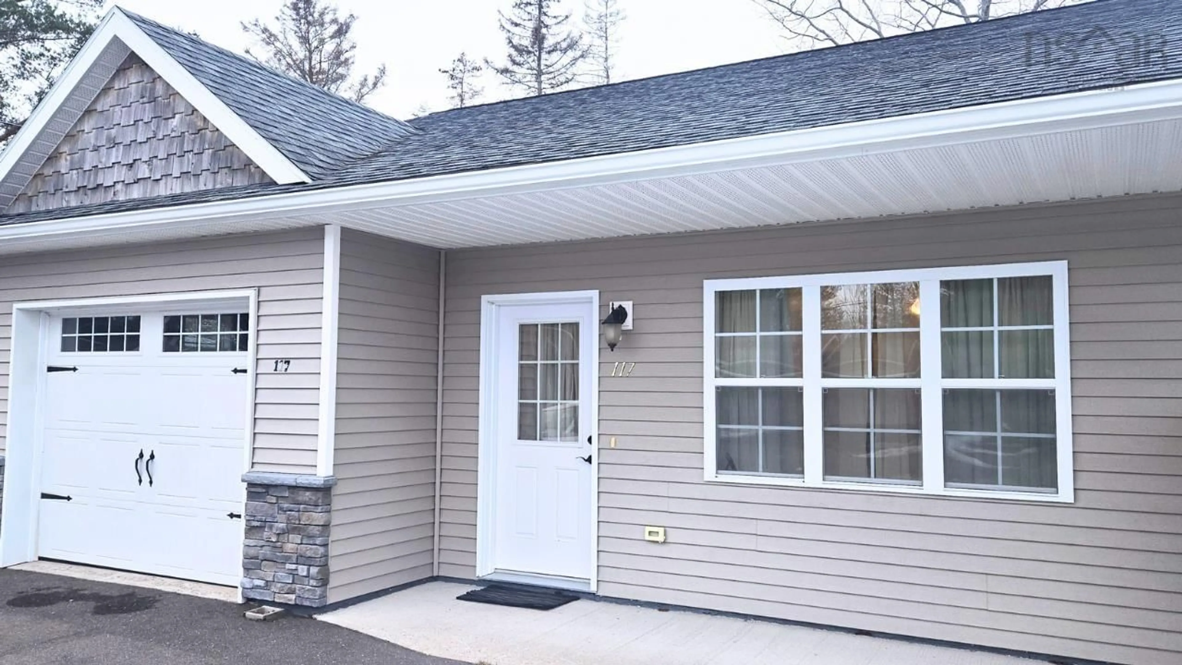 Home with vinyl exterior material, street for 117 Fairview Dr, Nictaux Nova Scotia B0S 1P0